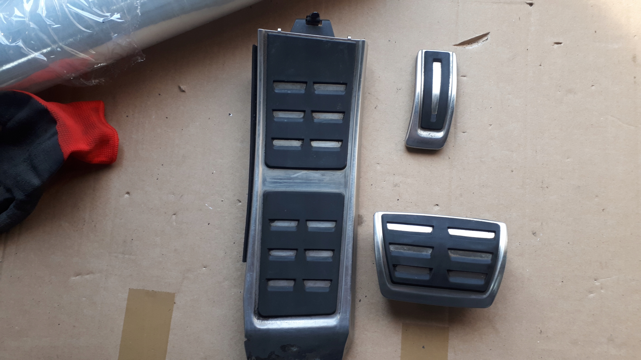 8K1864777 - S4 B8 LIFT педальные накладки подступенка S5 SQ5