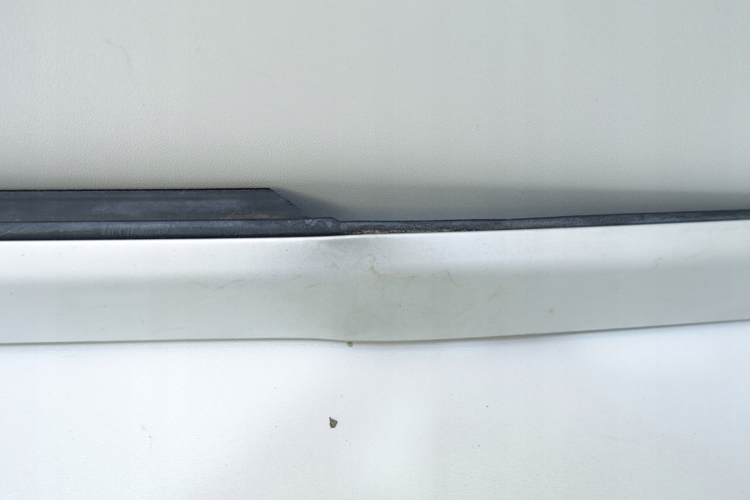 moulding dust door right MERCEDES E W238