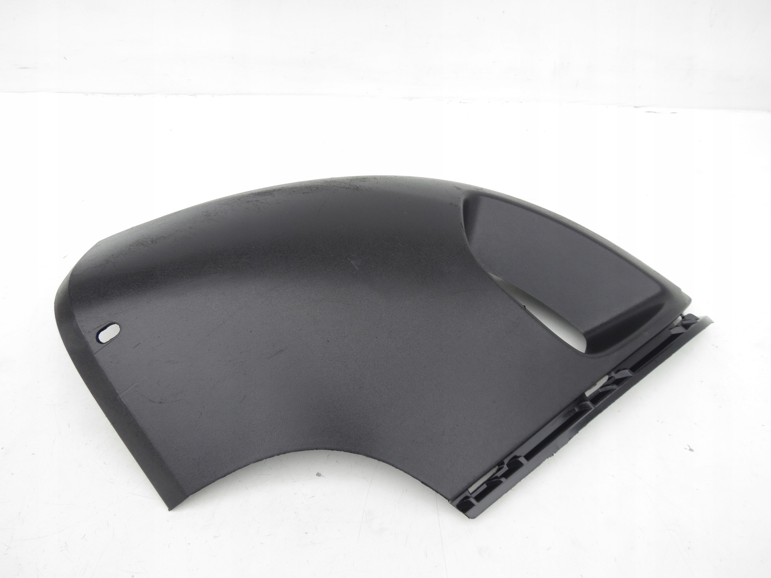 corner side of a bumper right front front 30678951 VOLVO XC90 and