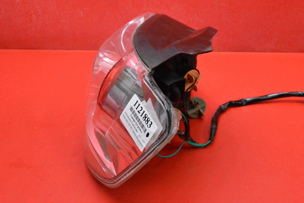 light right rear part rear MITSUBISHI OUTLANDER 1 and 01-08