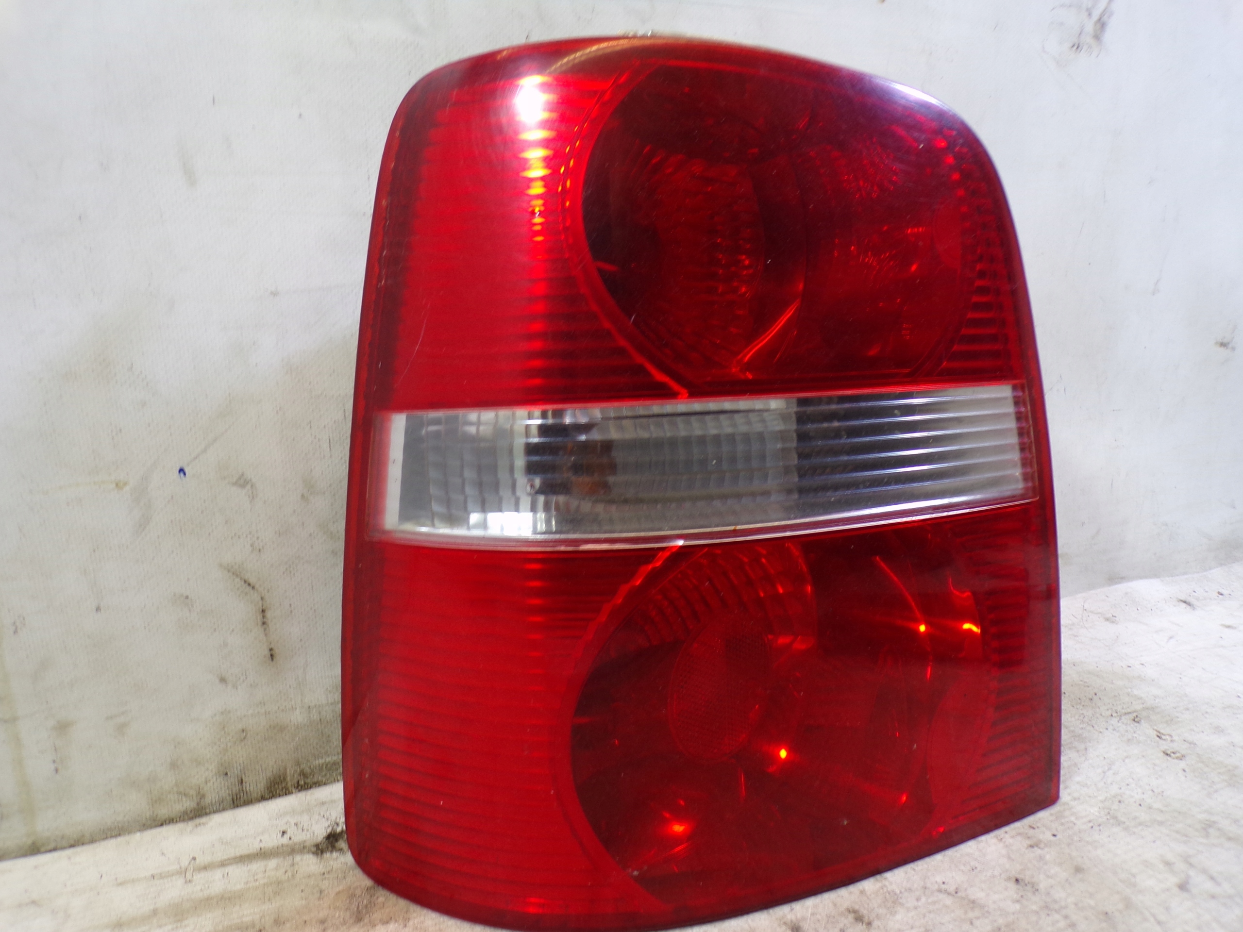 light rear rear part left VOLKSWAGEN TOURAN 1 and