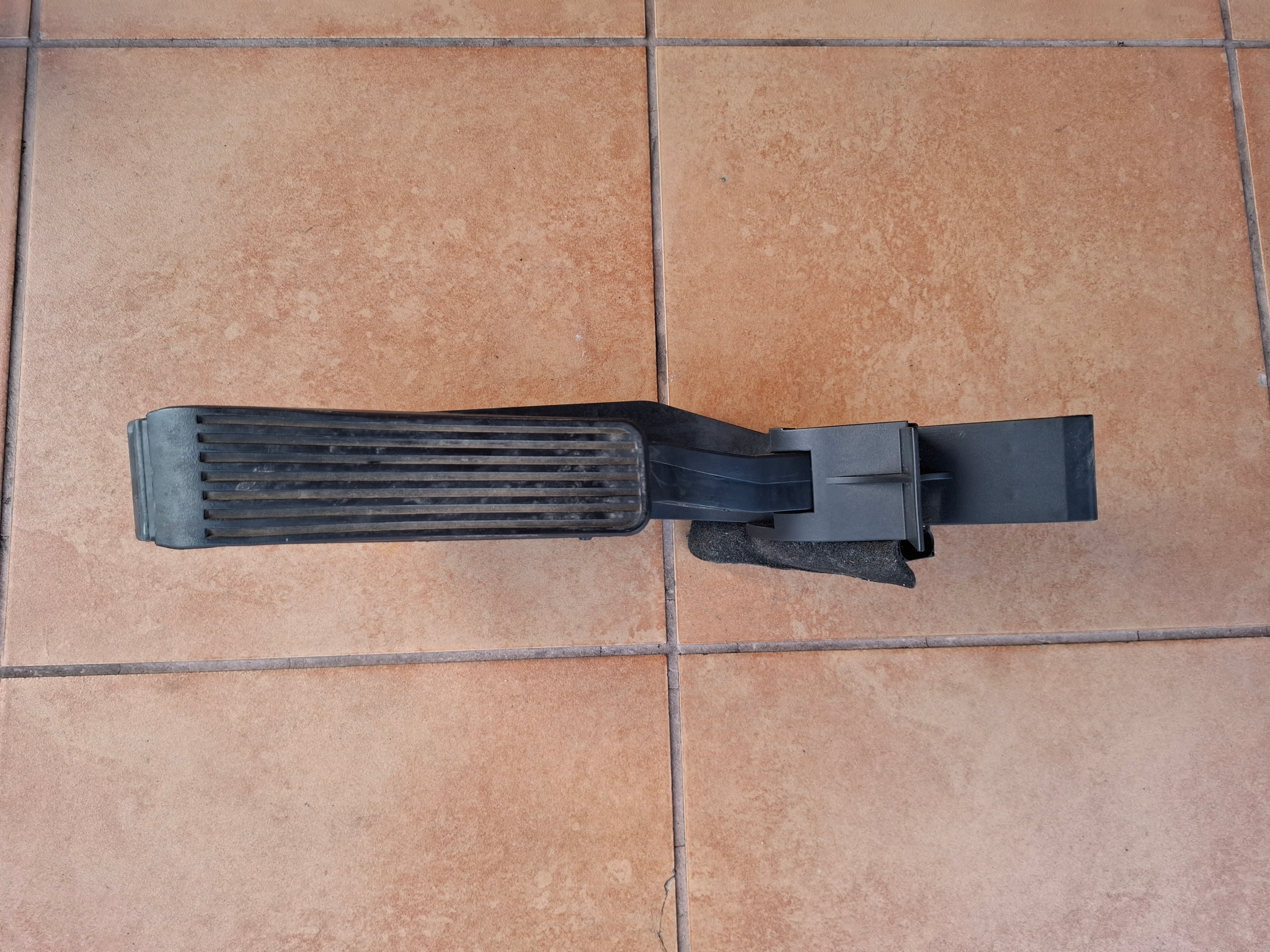 potentiometer Gaspedal MERCEDES A2113000404