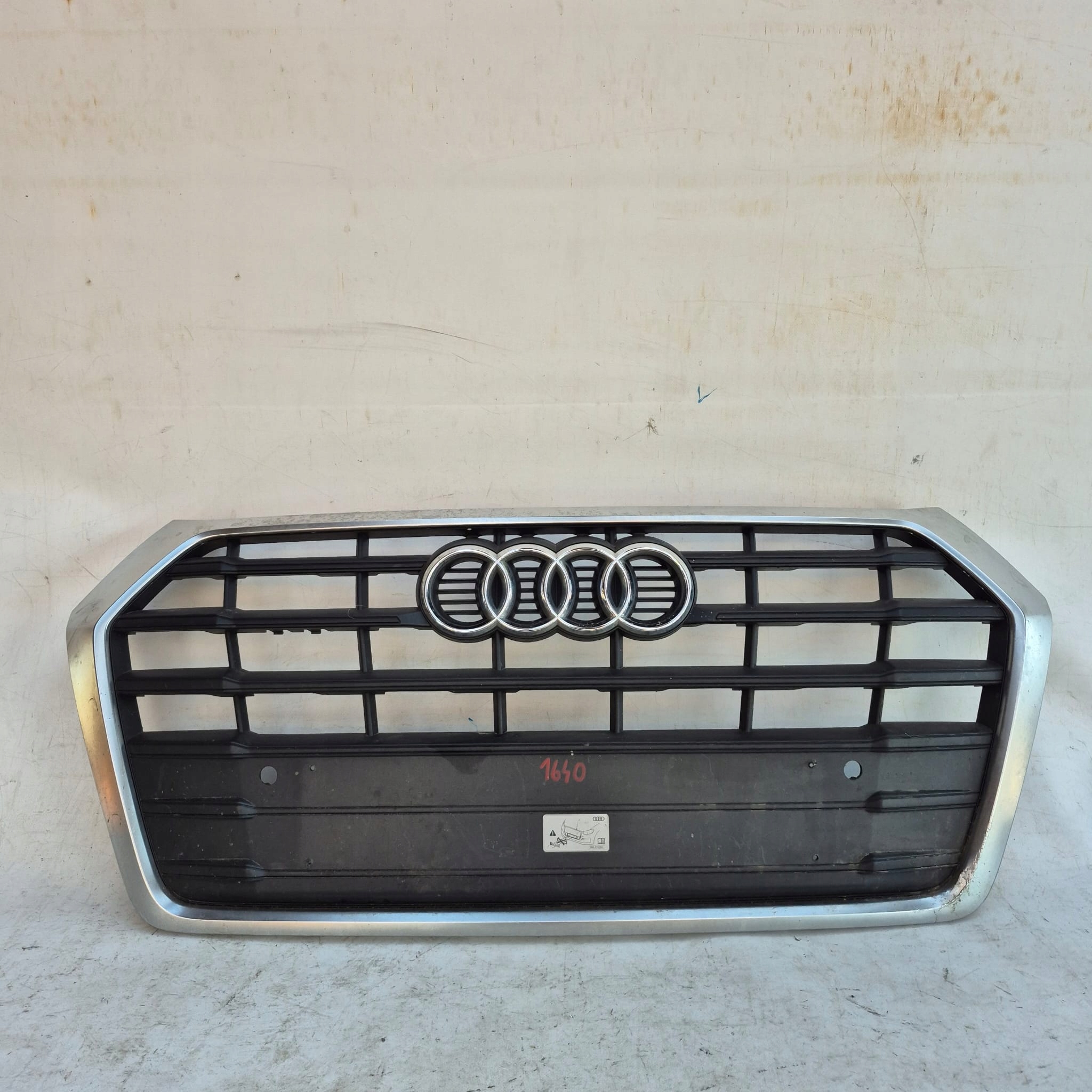 AUDI Q5 II 80A 17- grill grille radiator 80A853651