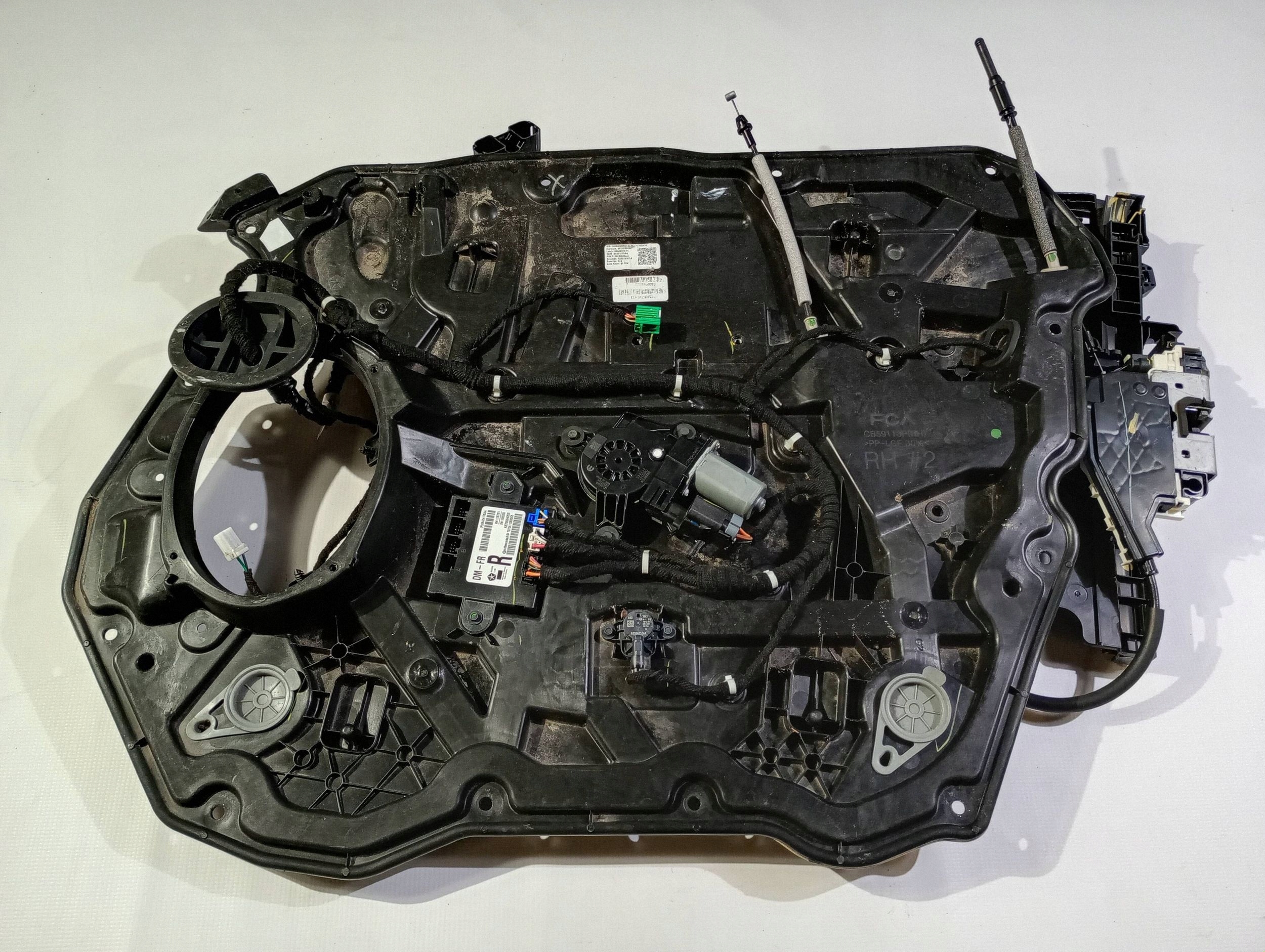 side door window regulator mechanism right front Dodge RAM 1500 2019