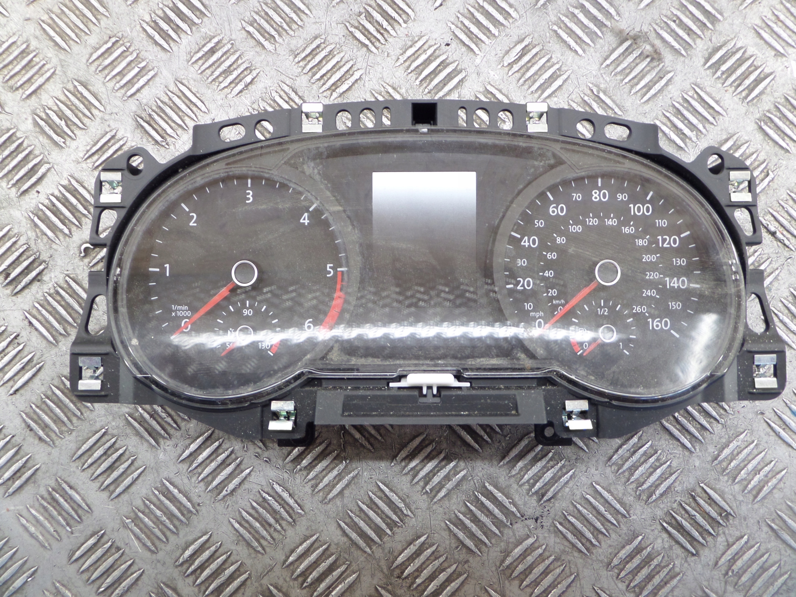 VW GOLF VII dials clock TDI 5G1920931A