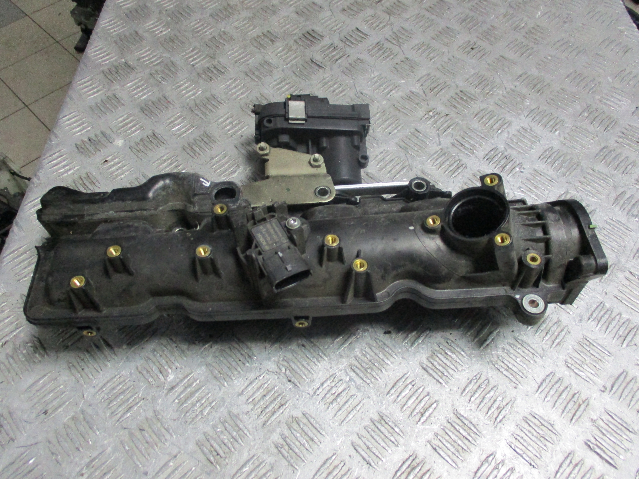 intake manifold Jeep Compass II 2.0 CRD 55261564