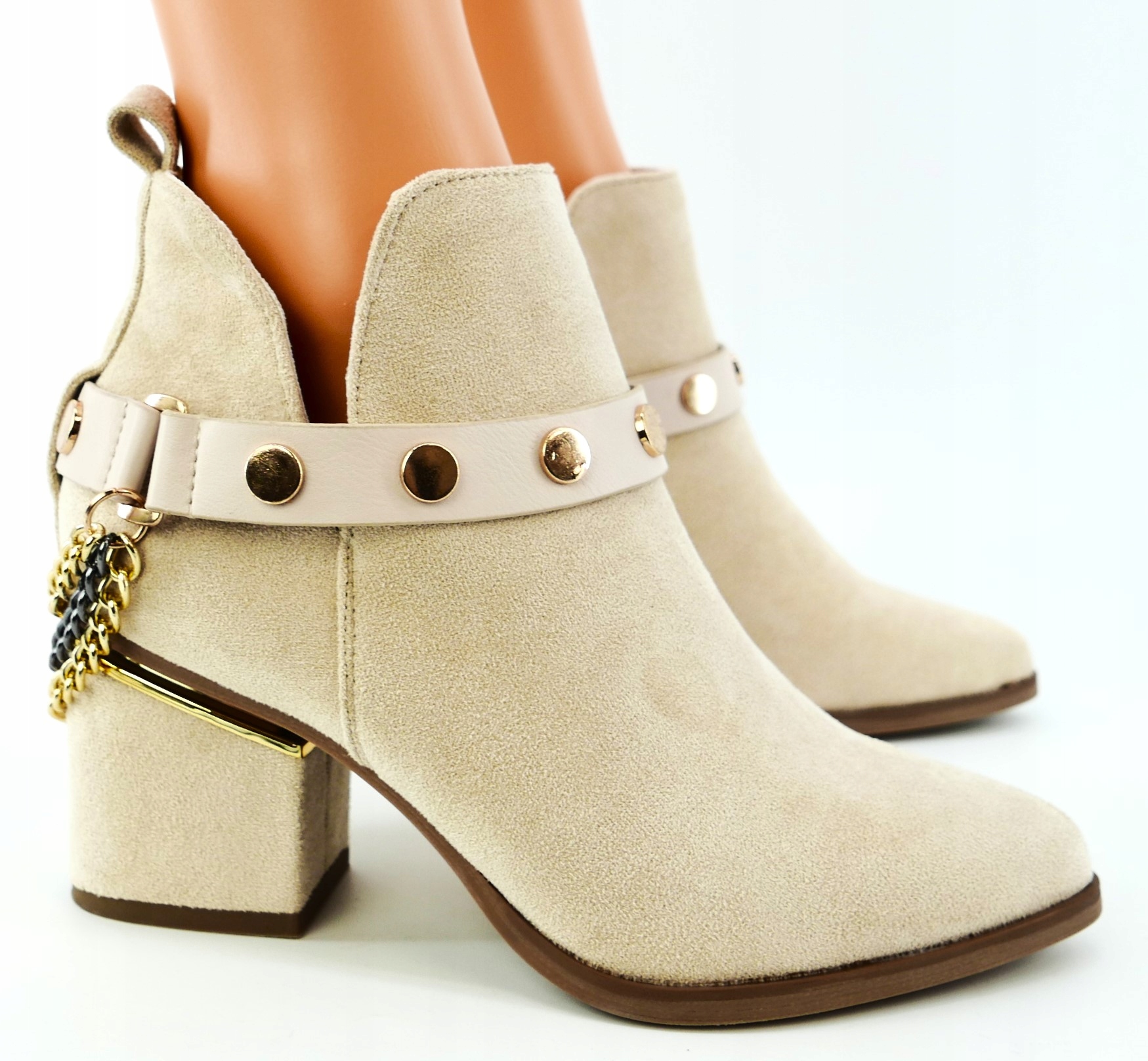 Seastar Světle Béžové Semišové Kotníkové Boty Na Podpatku R41