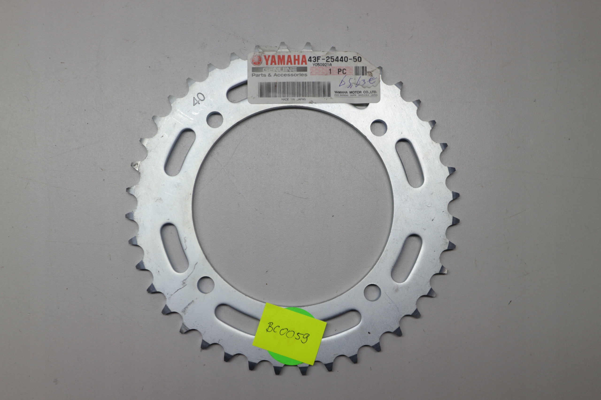 43F-25440-50 - YAMAHA BANSHEE 350 ЗВЕЗДОЧКА НОВАЯ OE
