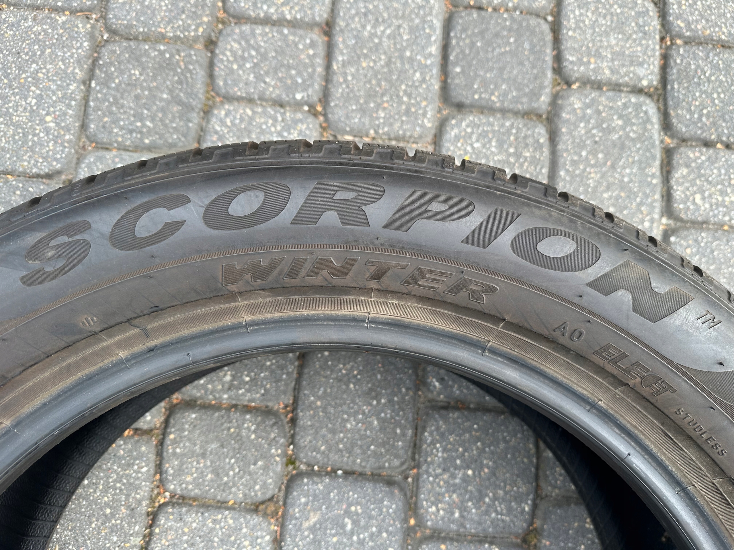 Opona Pirelli Scorpion Winter - 255/50/19 Marka Pirelli