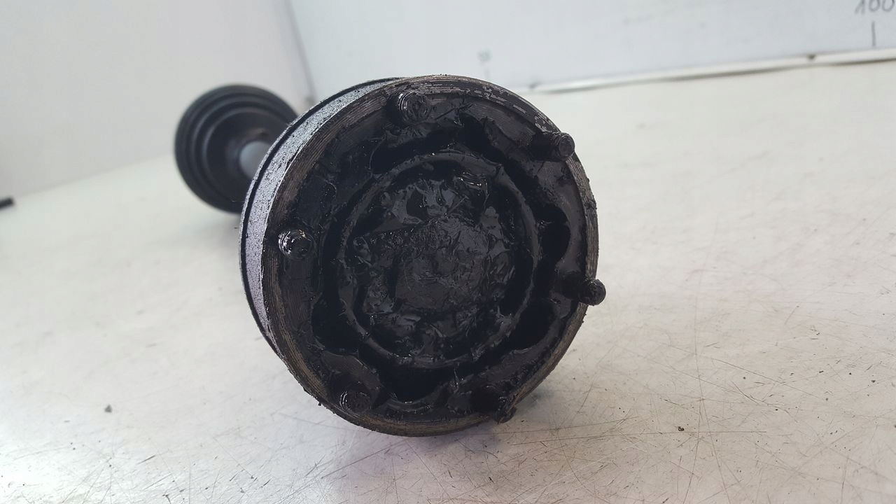 semi-axis short. VW Touran II 1,6 TDI