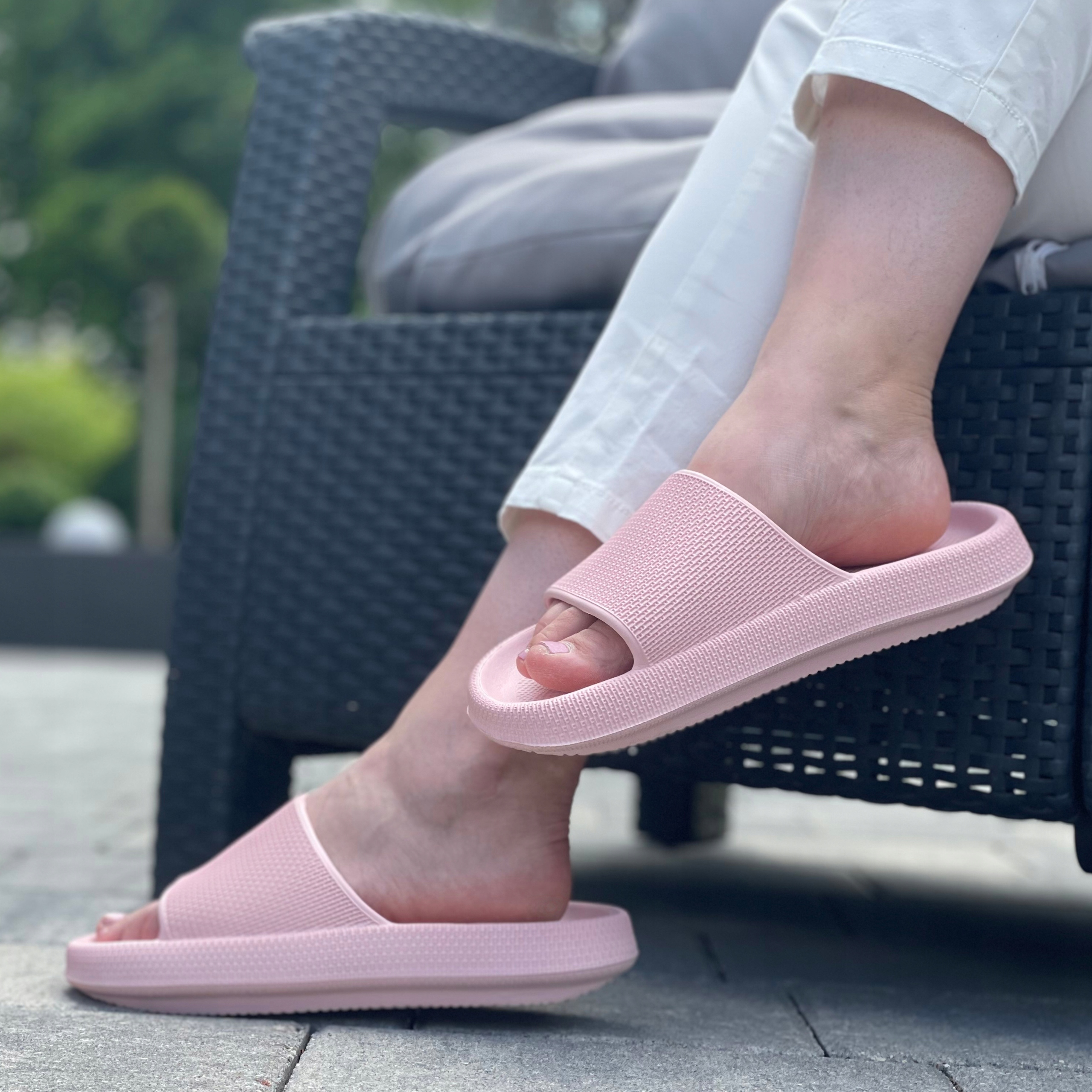 LEKKIE KLAPKI DAMSKIE PIANKOWE NA PLAŻĘ BASEN 38 Wzór dominujący bez wzoru