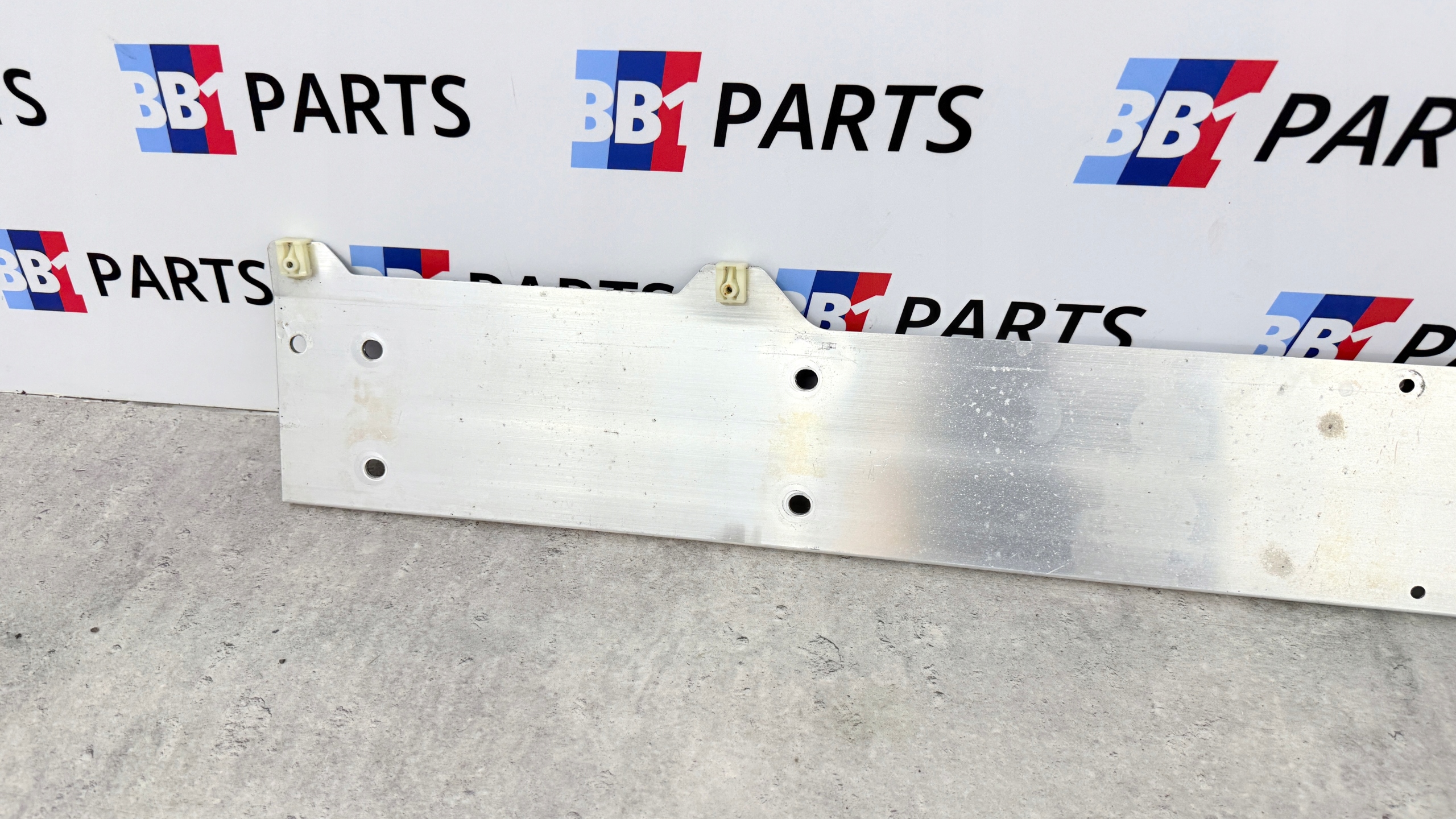 BMW G21 sider console pillar TUNELU 7439127