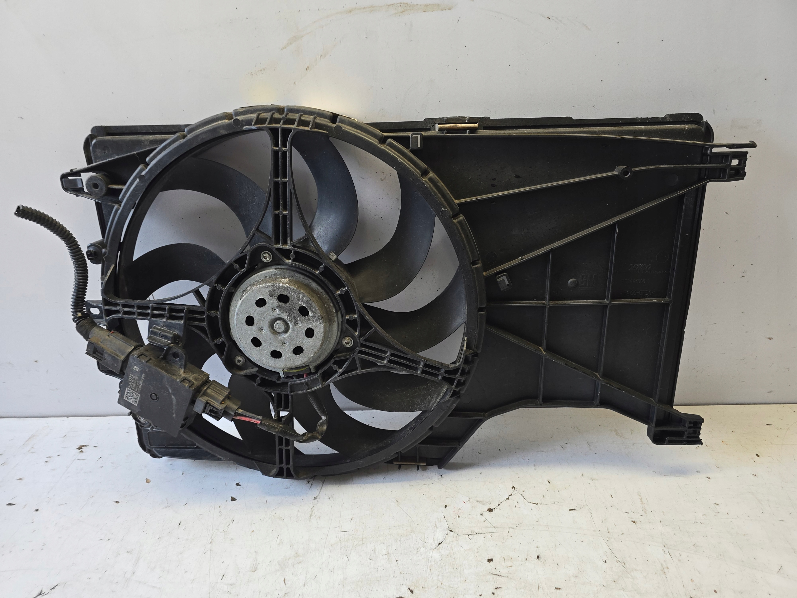 OPEL CORSA E ventilátor vrtule chladiče 1.3 CDTI 39021789
