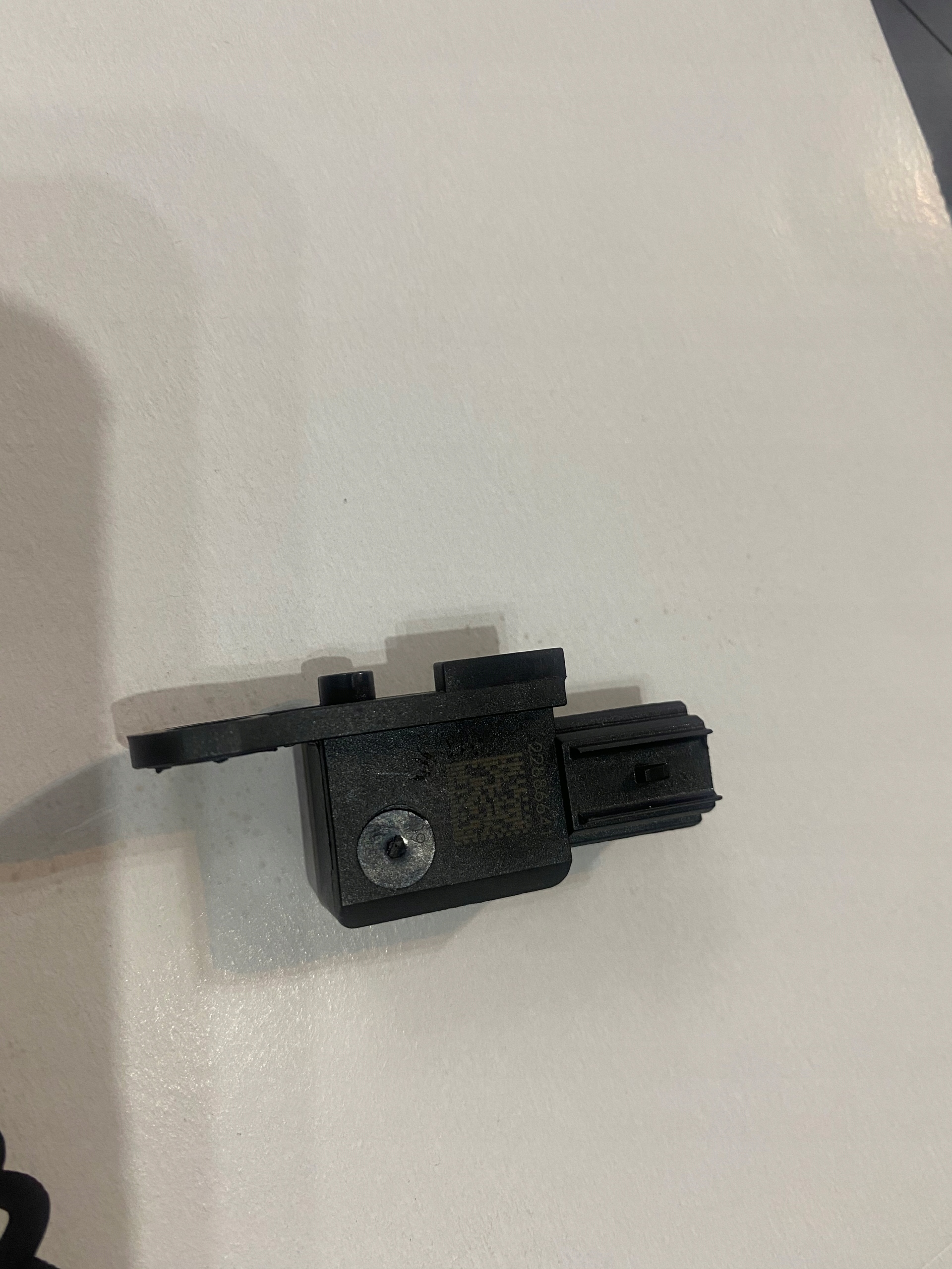 234 OPEL CROSSLAND X ДАТЧИК УДАРУ 22886641