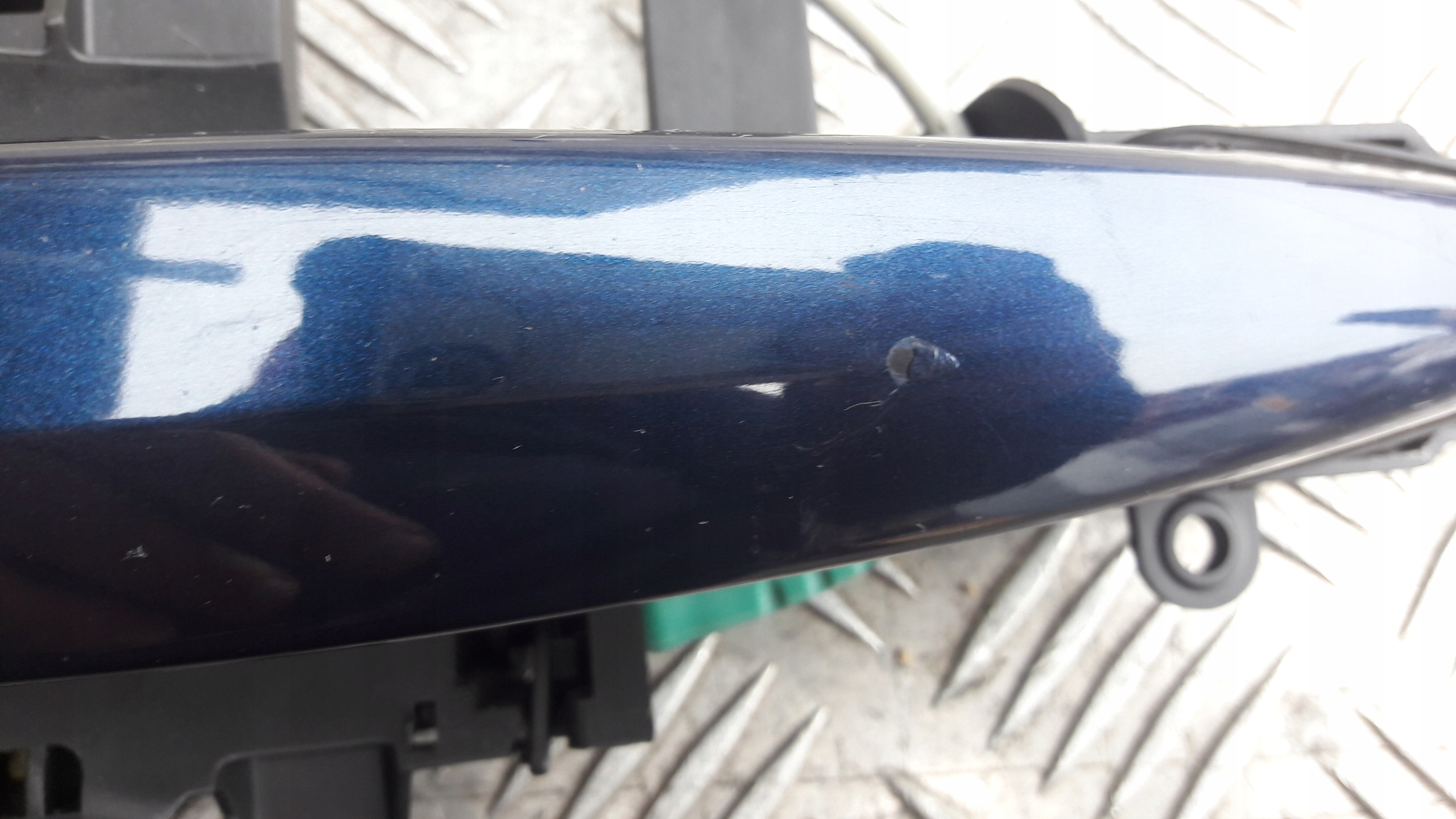 BMW 1 E87 11r handle right rear part exterior