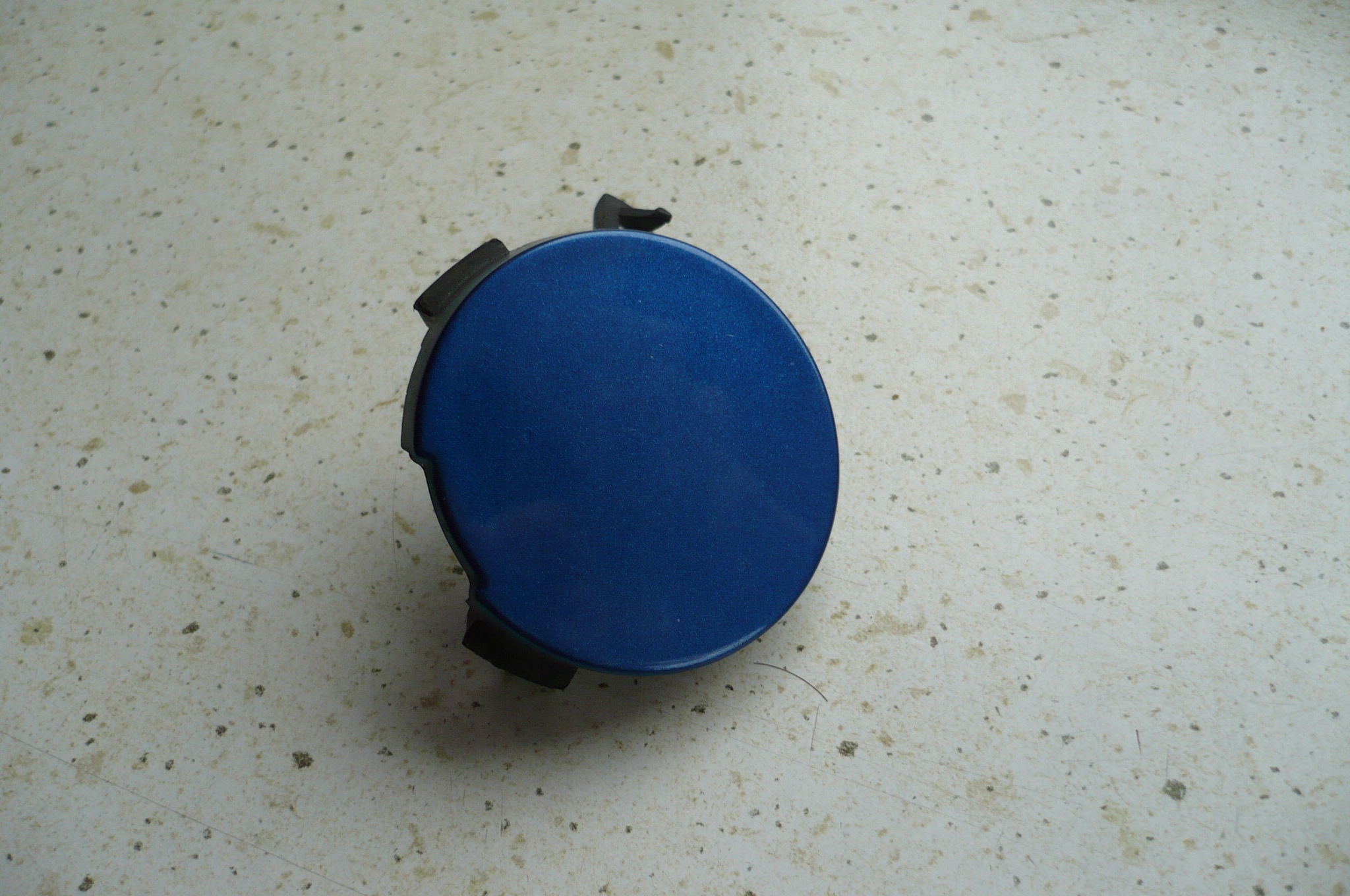 RENAULT TWINGO II LIFT towing hook cap bumper front