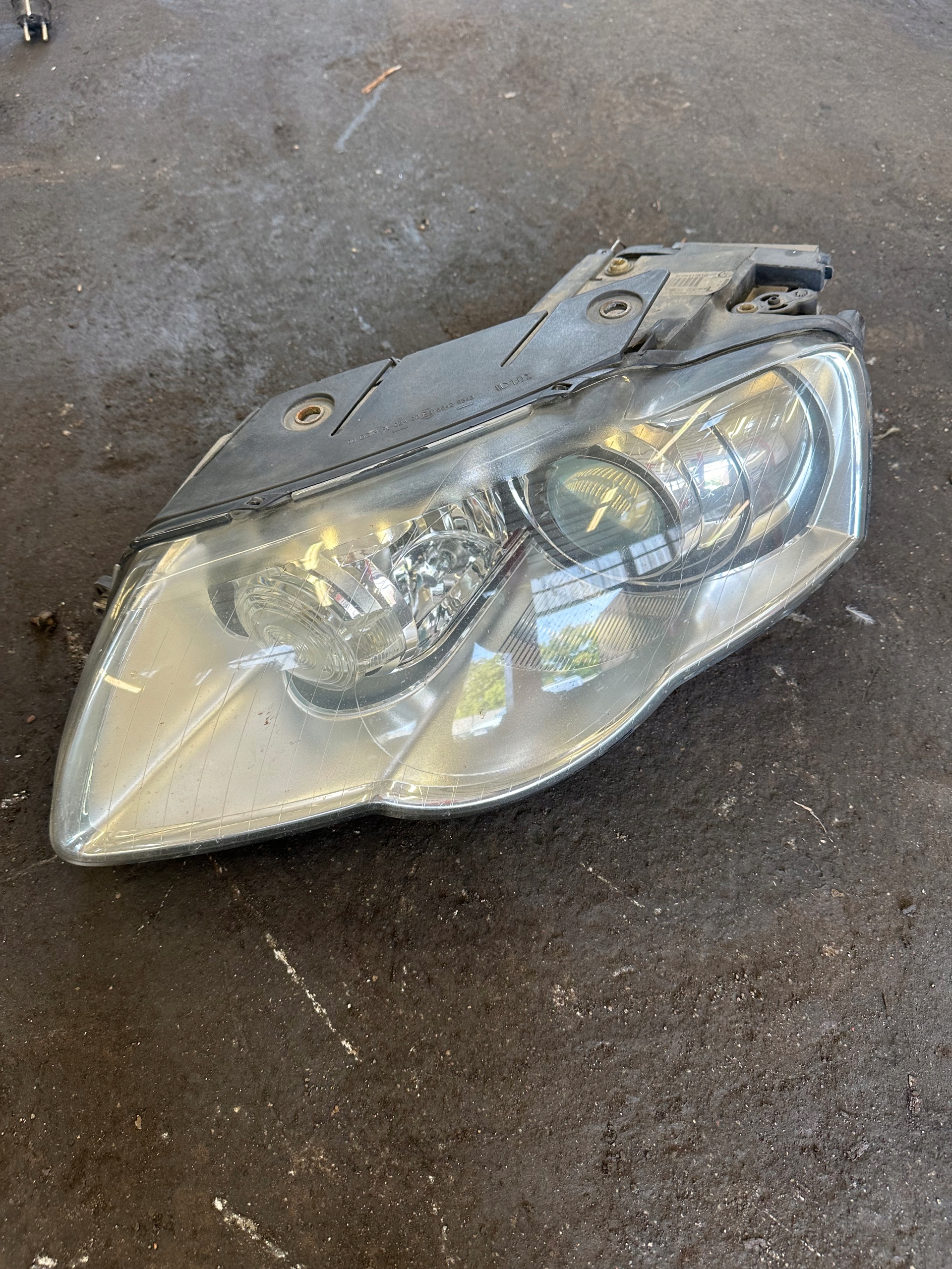 Lampa Lewa Bi Xenon Vw Passat B6 - Niska cena na Allegro Lampa Lewa Bi Xenon Vw Passat B6 - Niska cena na Allegro
