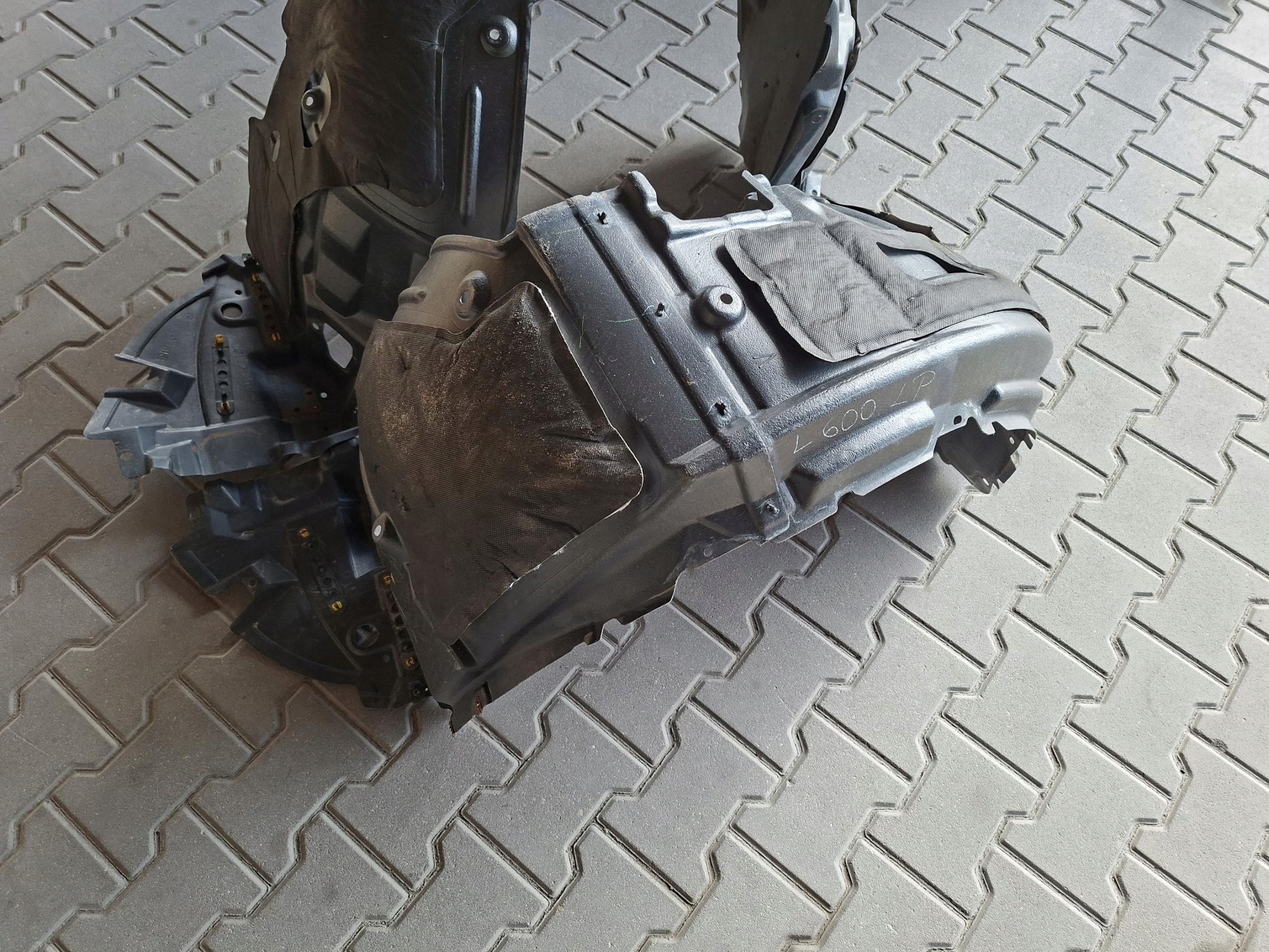 mudguard front left front left 53806-50050 LEXUS LS IV 600 LS600H
