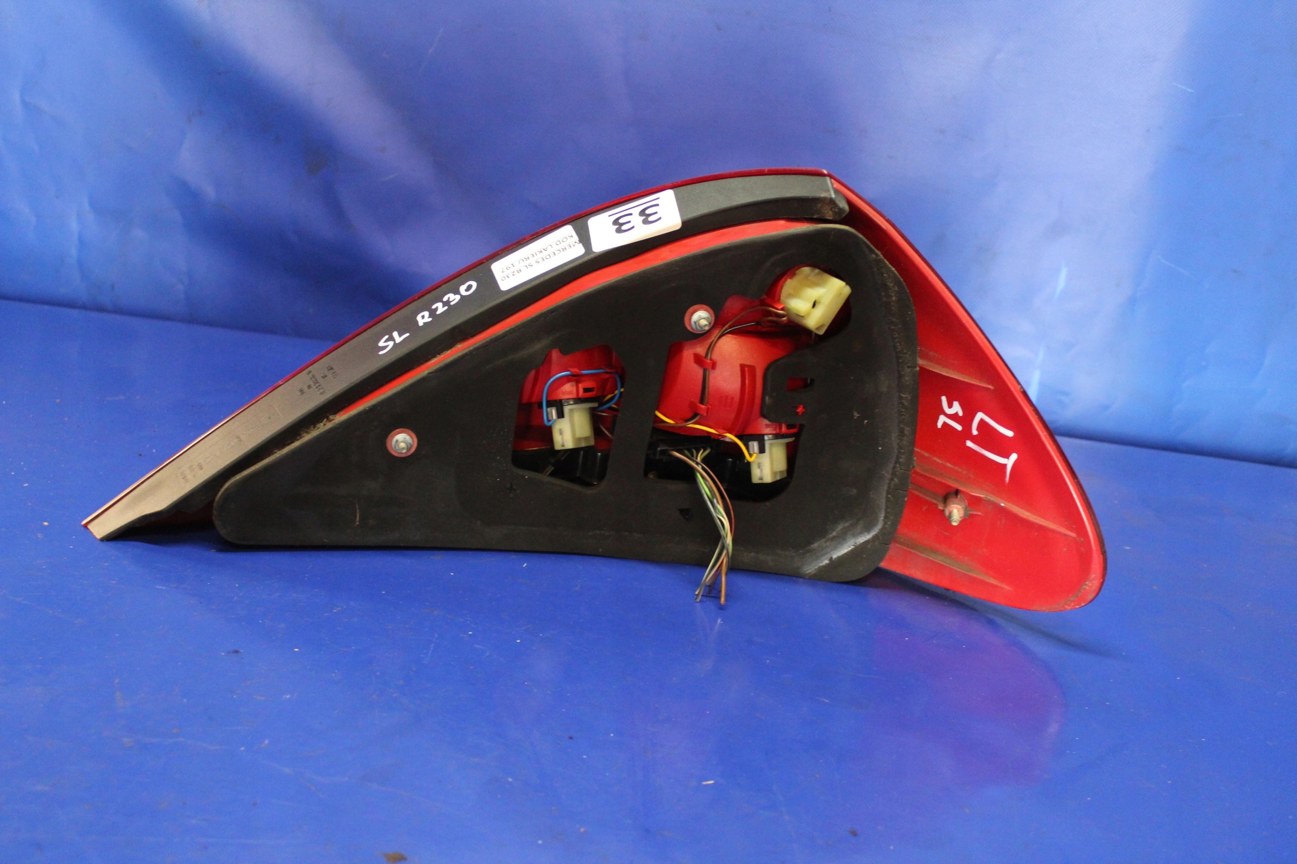 фонарь левый MERCEDES SL R230 A2308200164