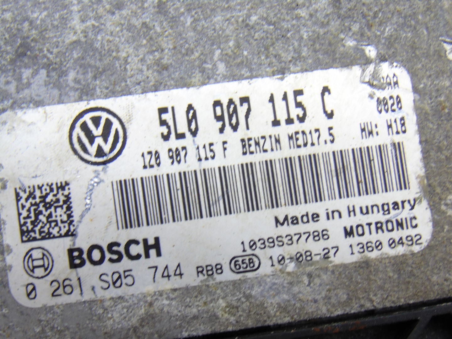 control unit of the engine SKODA YETI 1.8 TSI 5L0907115C