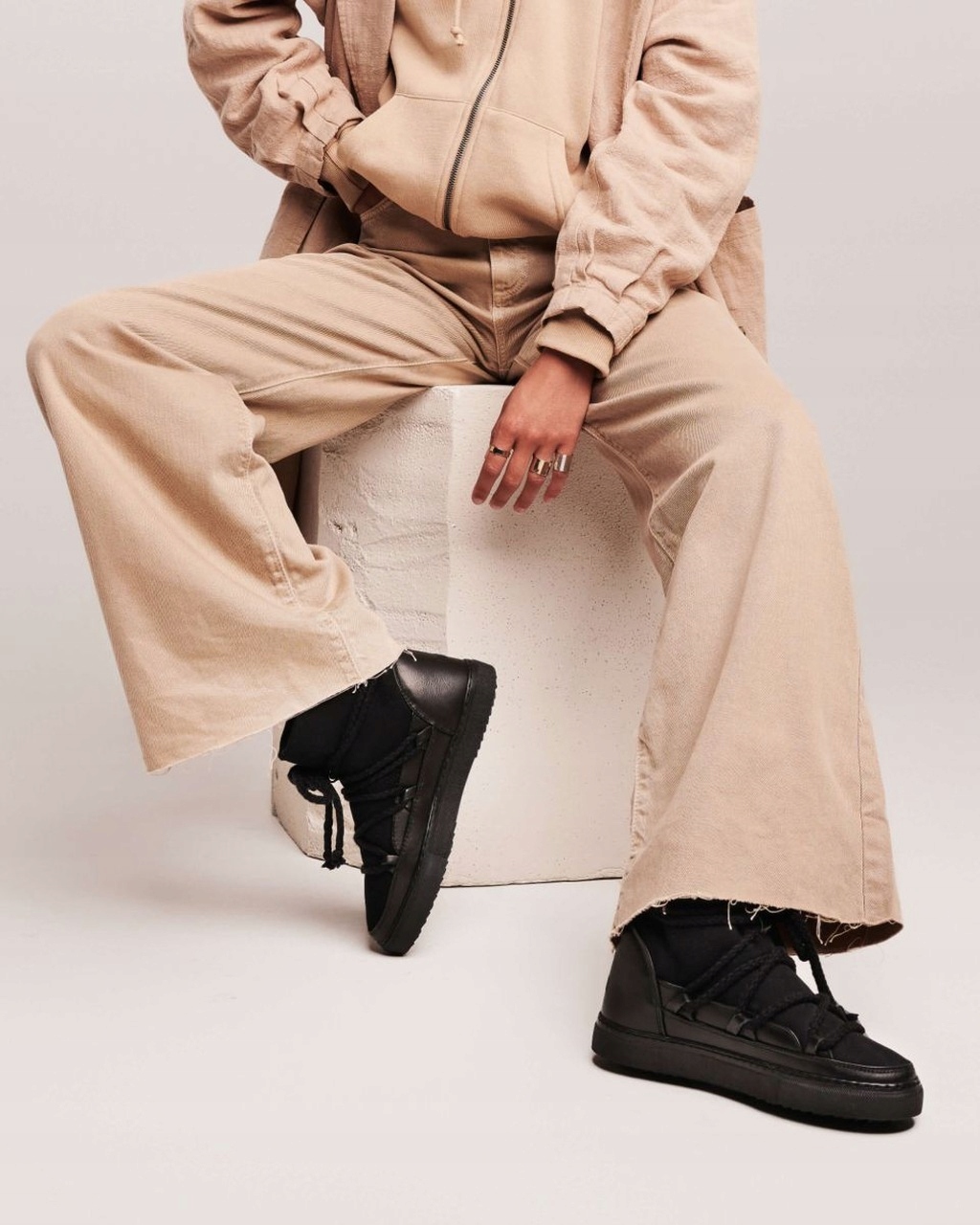 Inuikii Sneaker Classic 75202-005 Black 39 Kolekcja FW 24/25