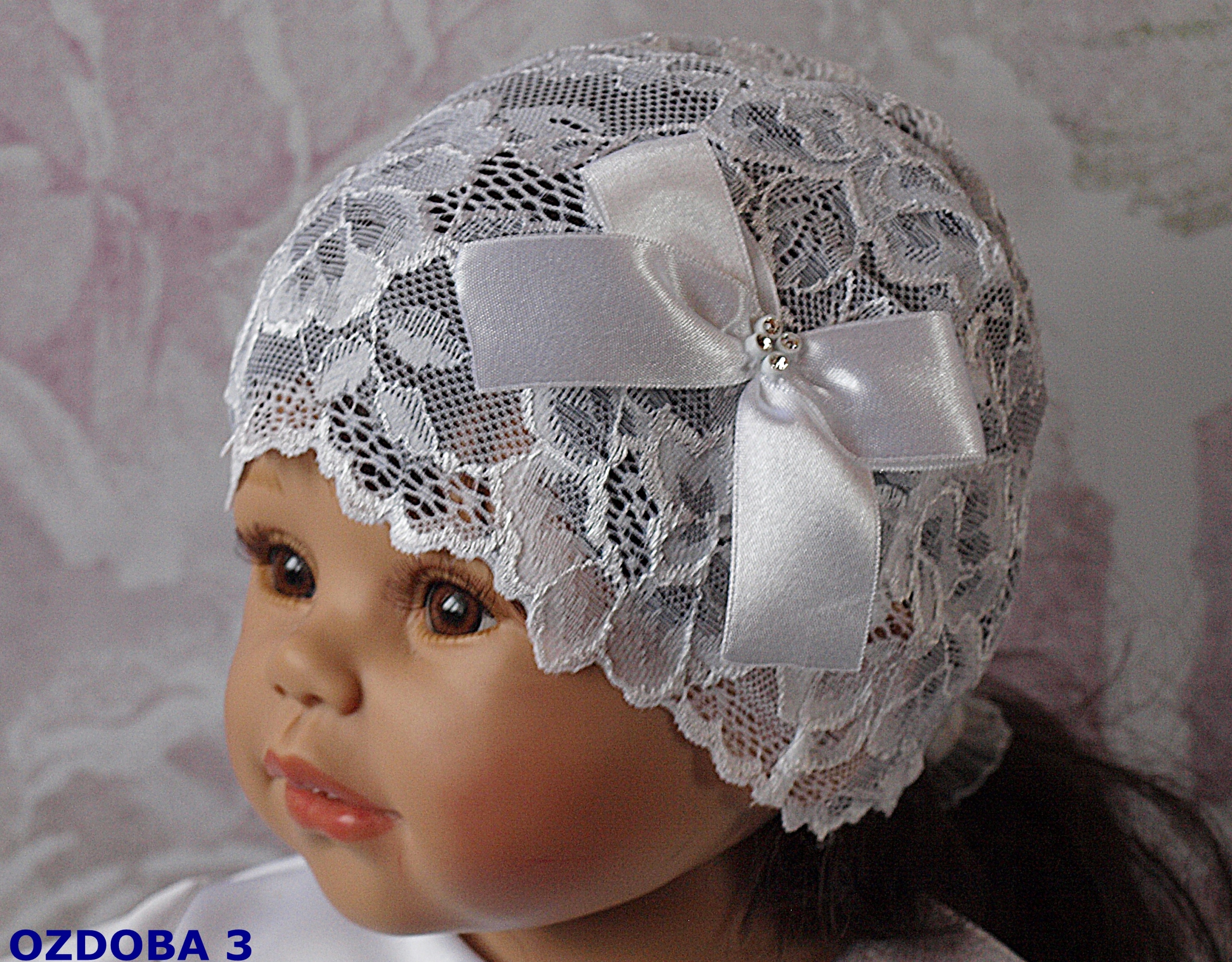 BIAŁA CZAPECZKA NA CHRZEST Z KORONKI 68 Płeć Dziewczynki
