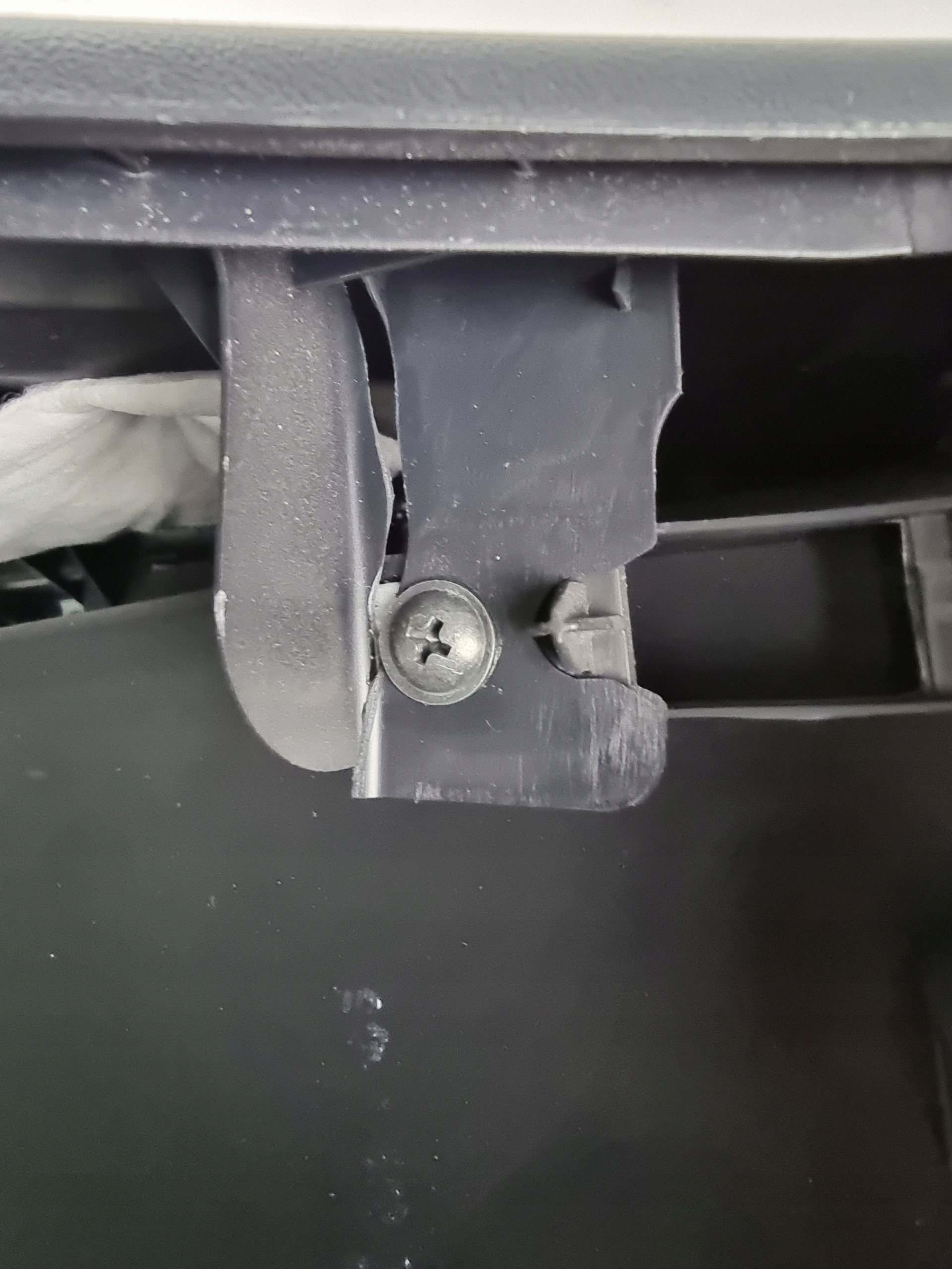 Hyundai IX35 тунель середина подлокотник