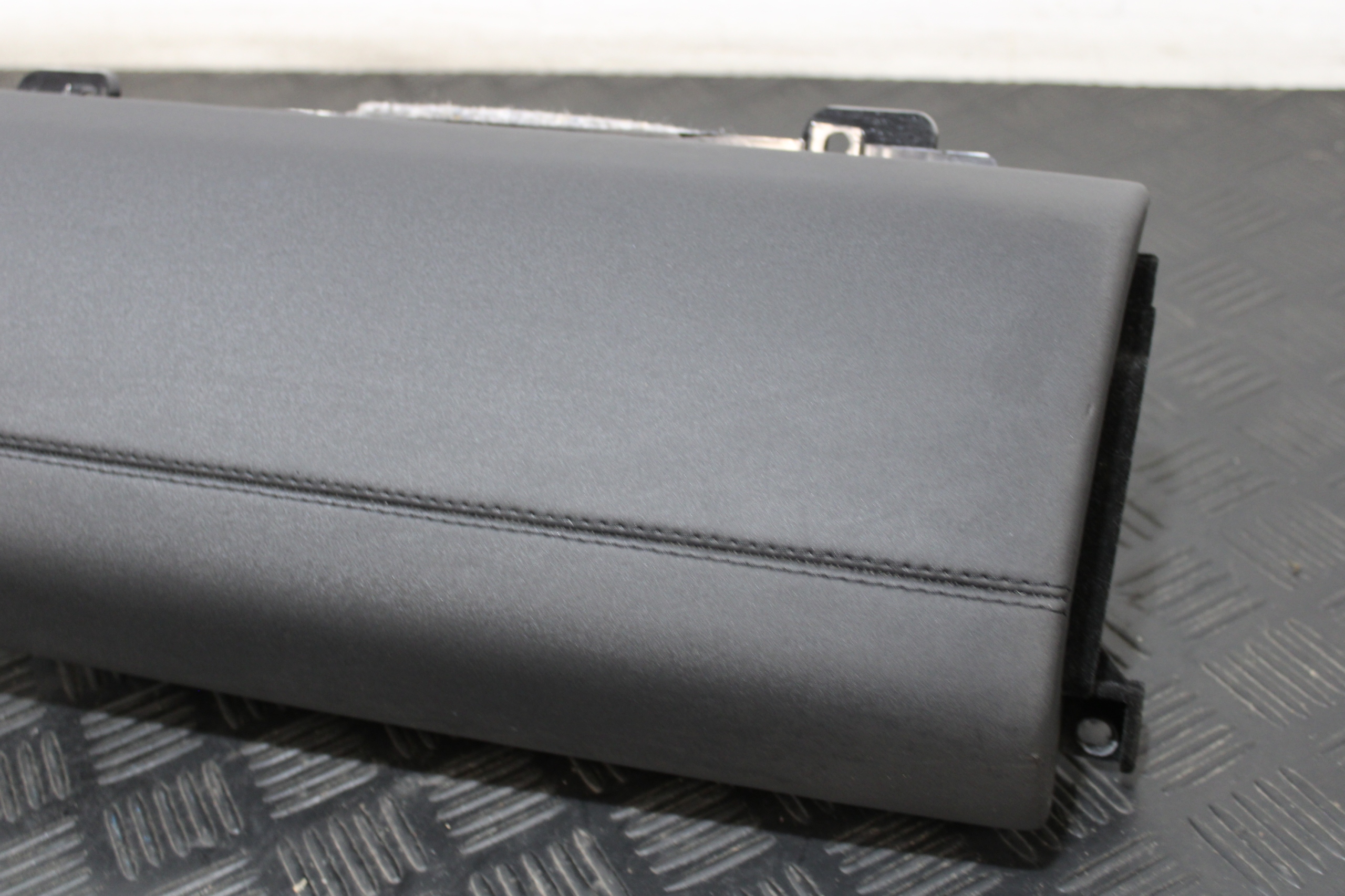 Handschuhfach konsole LAND ROVER DISCOVERY V 5 L462