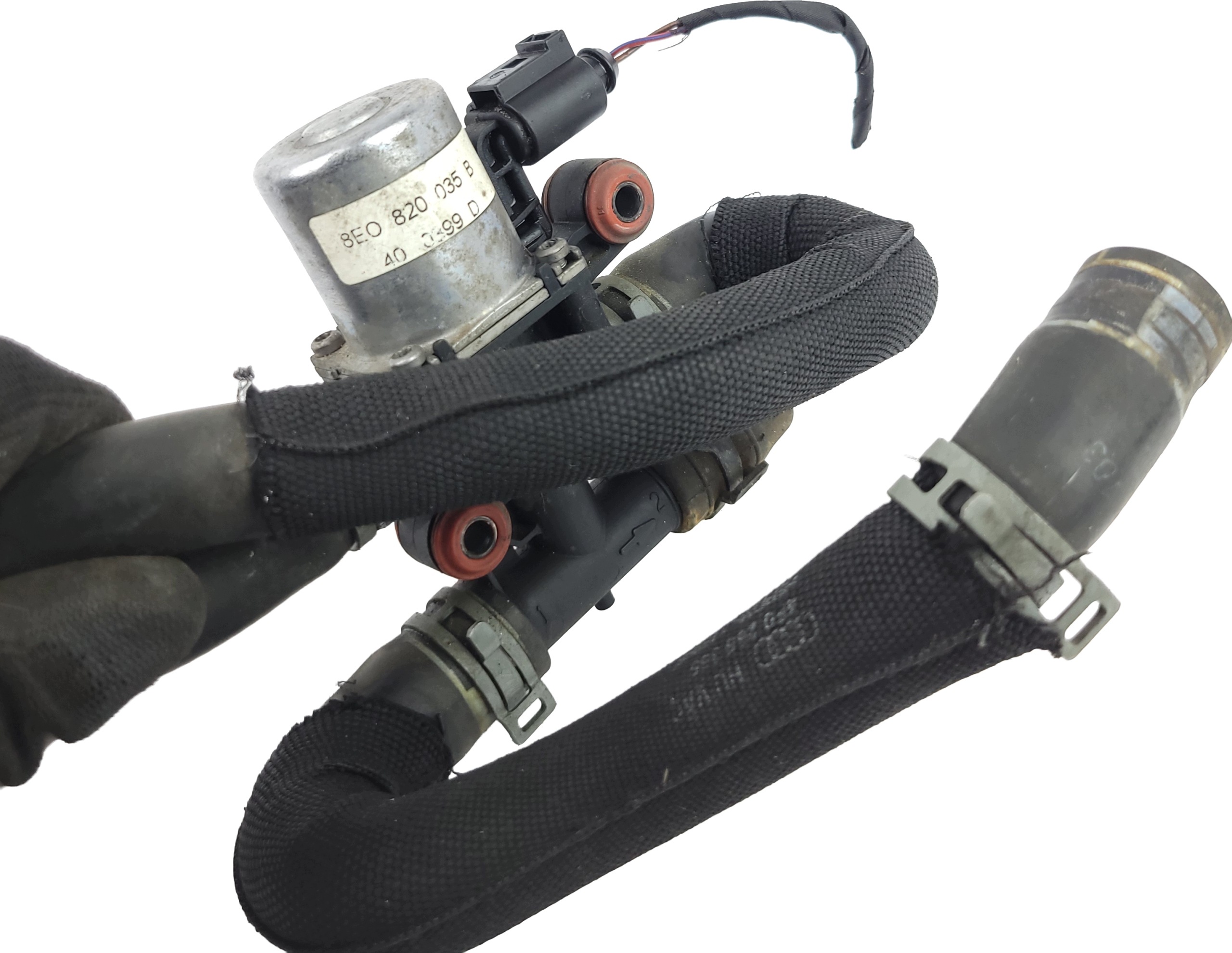 AUDI A6 C6 3.0 TDI LIFT supplementary water pump WEBASTO 8E0820035B