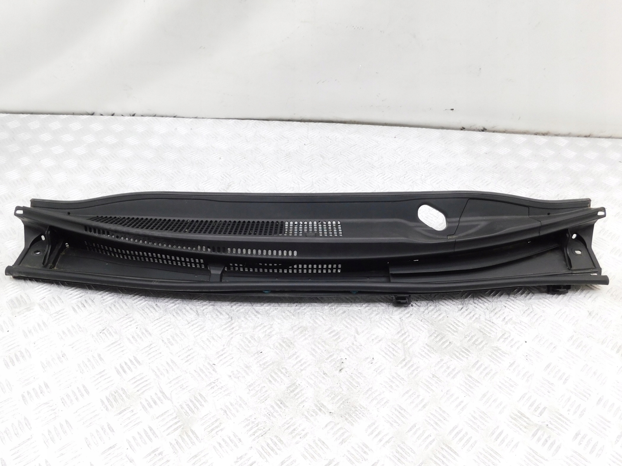 PODSZYBIE 55708-52210 - TOYOTA VERSO-S 10-15 Eu