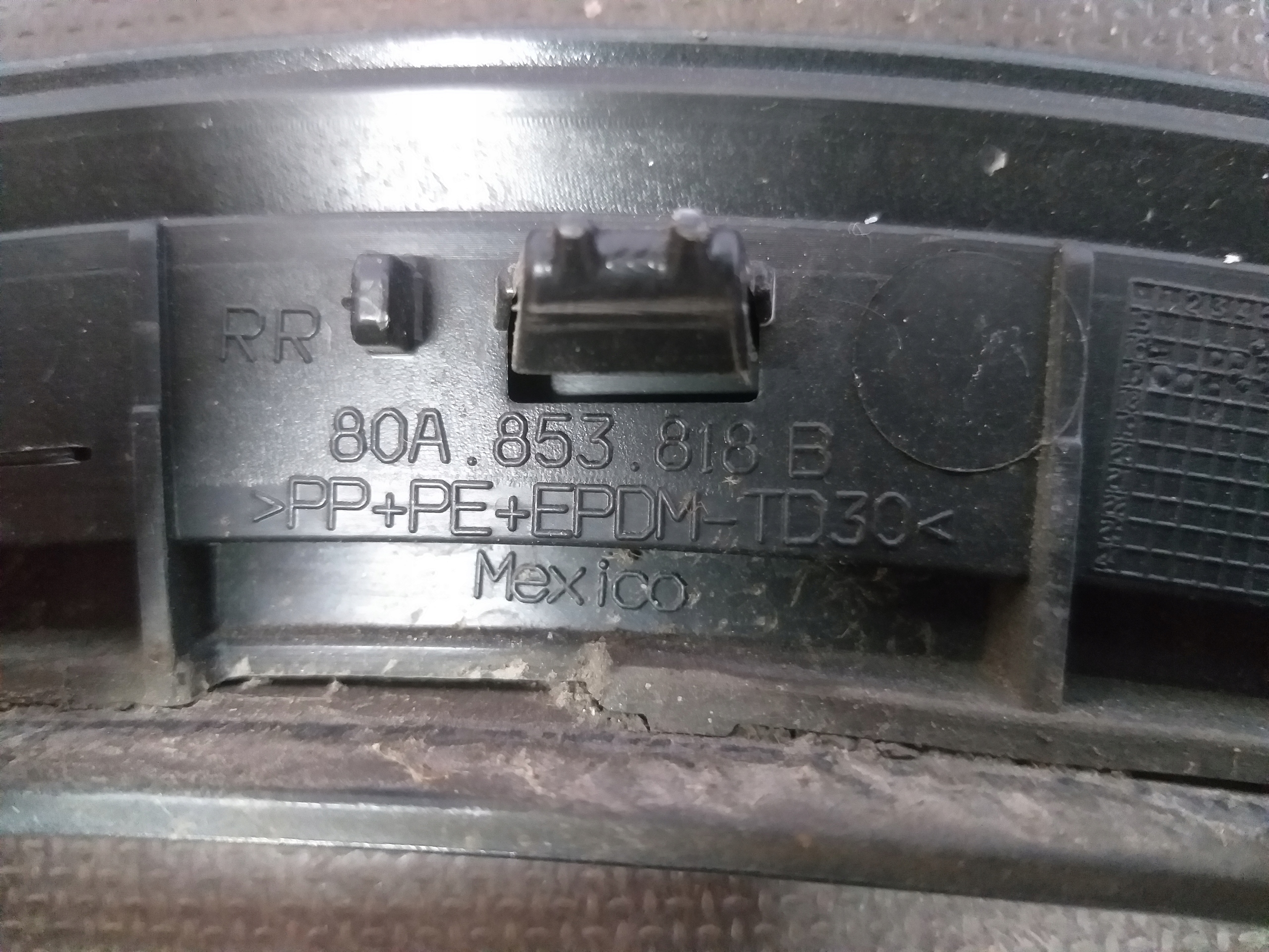 fender moulding cap right rear part AUDI Q5 S LINE 80A