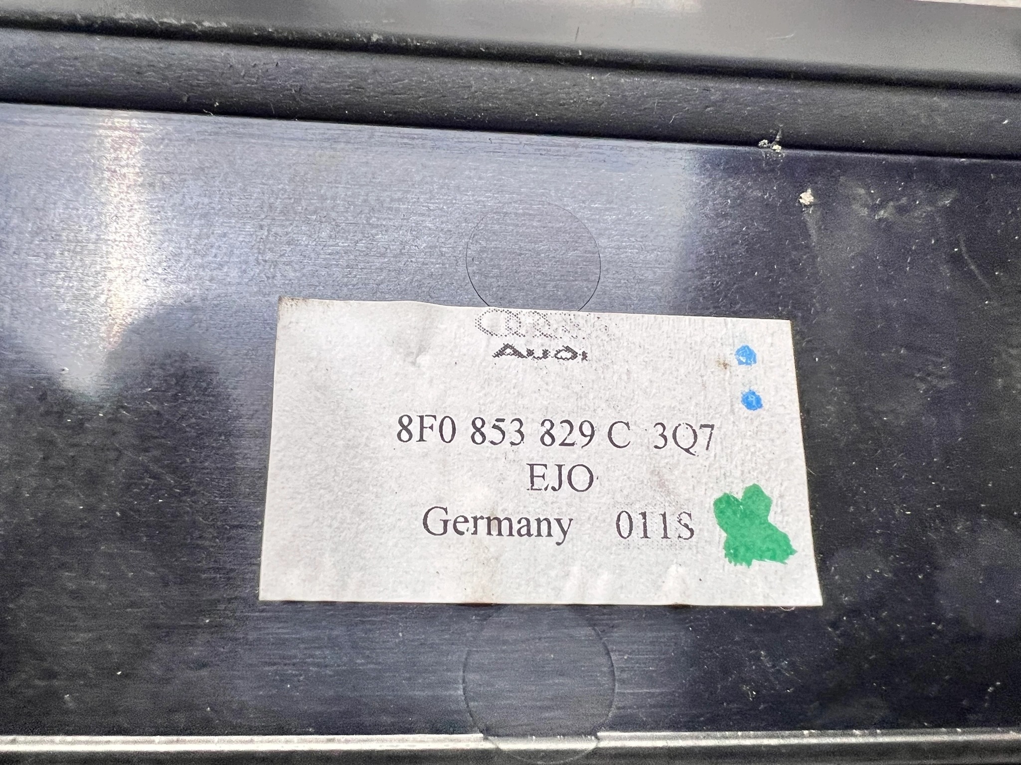 lišta CHROM okna čelního pravá AUDI A5 8F CABRIO 8F0853829B