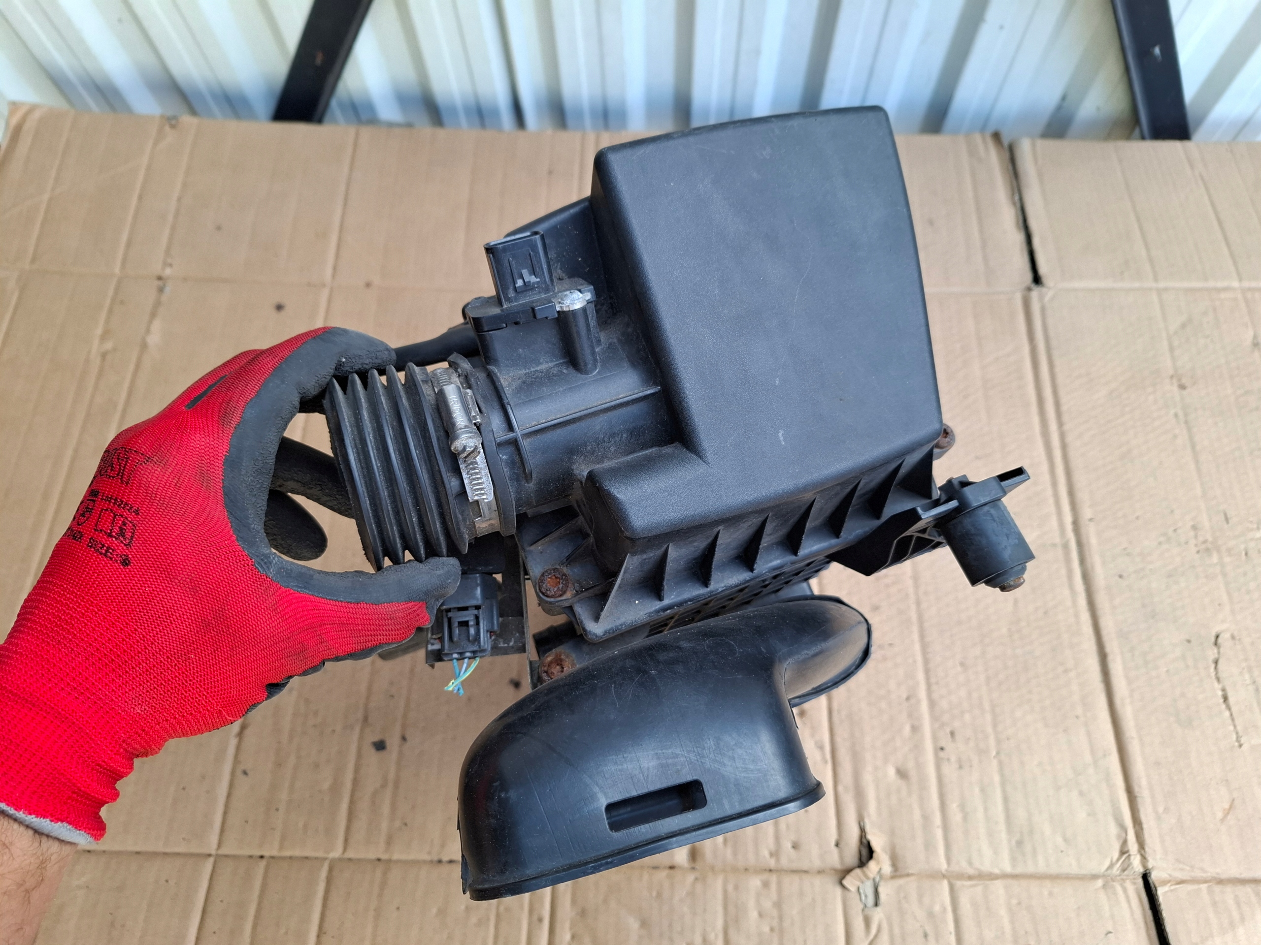Gehäuse filter luft FORD FIESTA MK7 AV21-9600-AA 1.4 TDCI