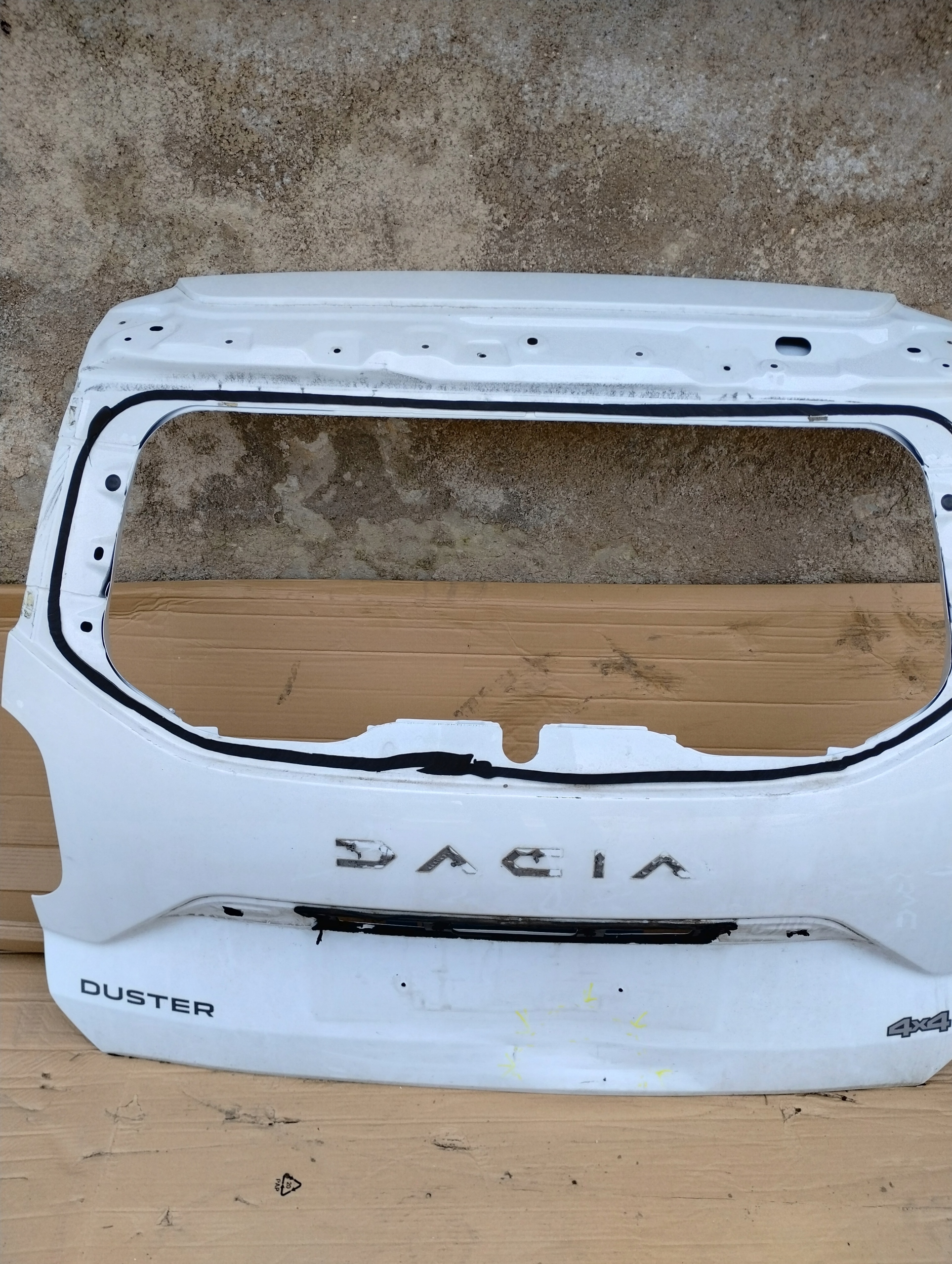 boot door DACIA DUSTER II LIFT 2023