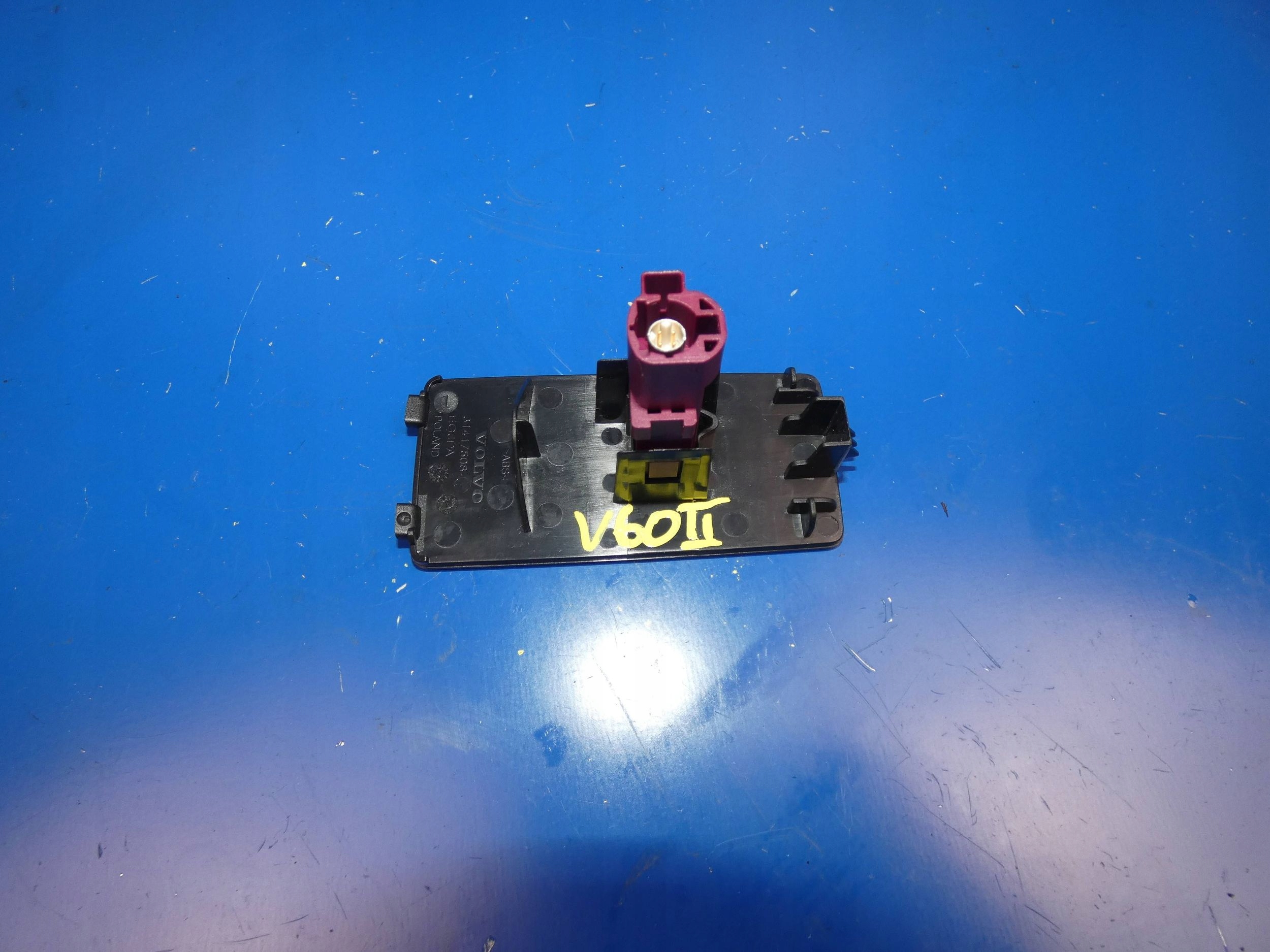VOLVO V60 II S60 III 18- adapter ZLACZE USB