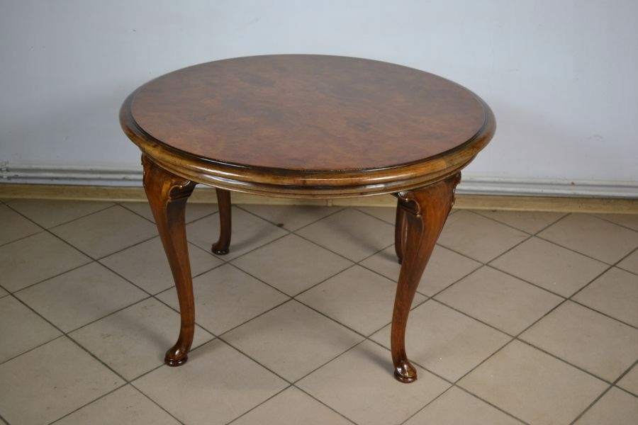 STOLIK W STYLU LUDWIKOWSKIM, DREWNO, OKRĄGŁY