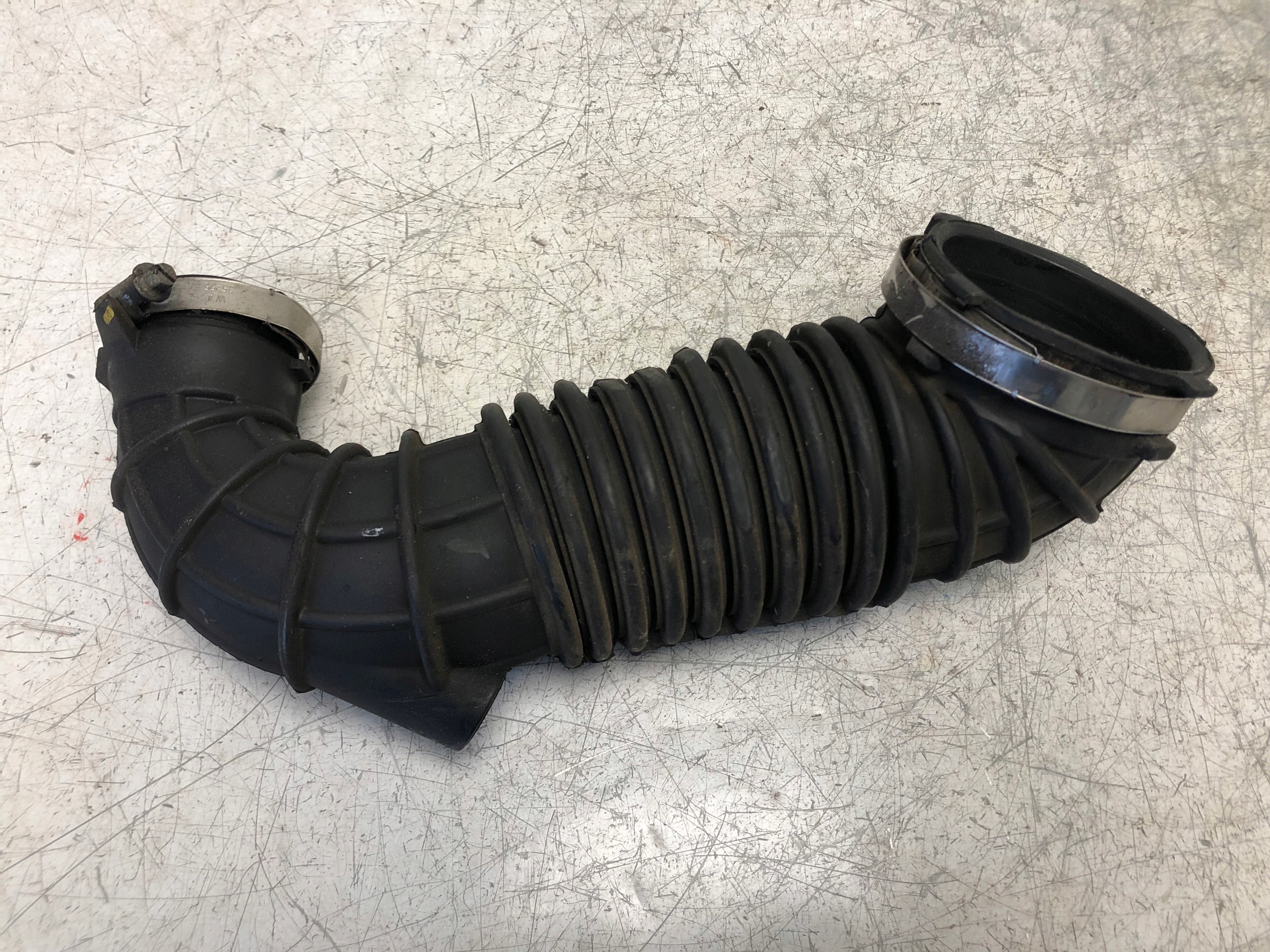 rohr intercooler VW SKODA AUDI 03G129629
