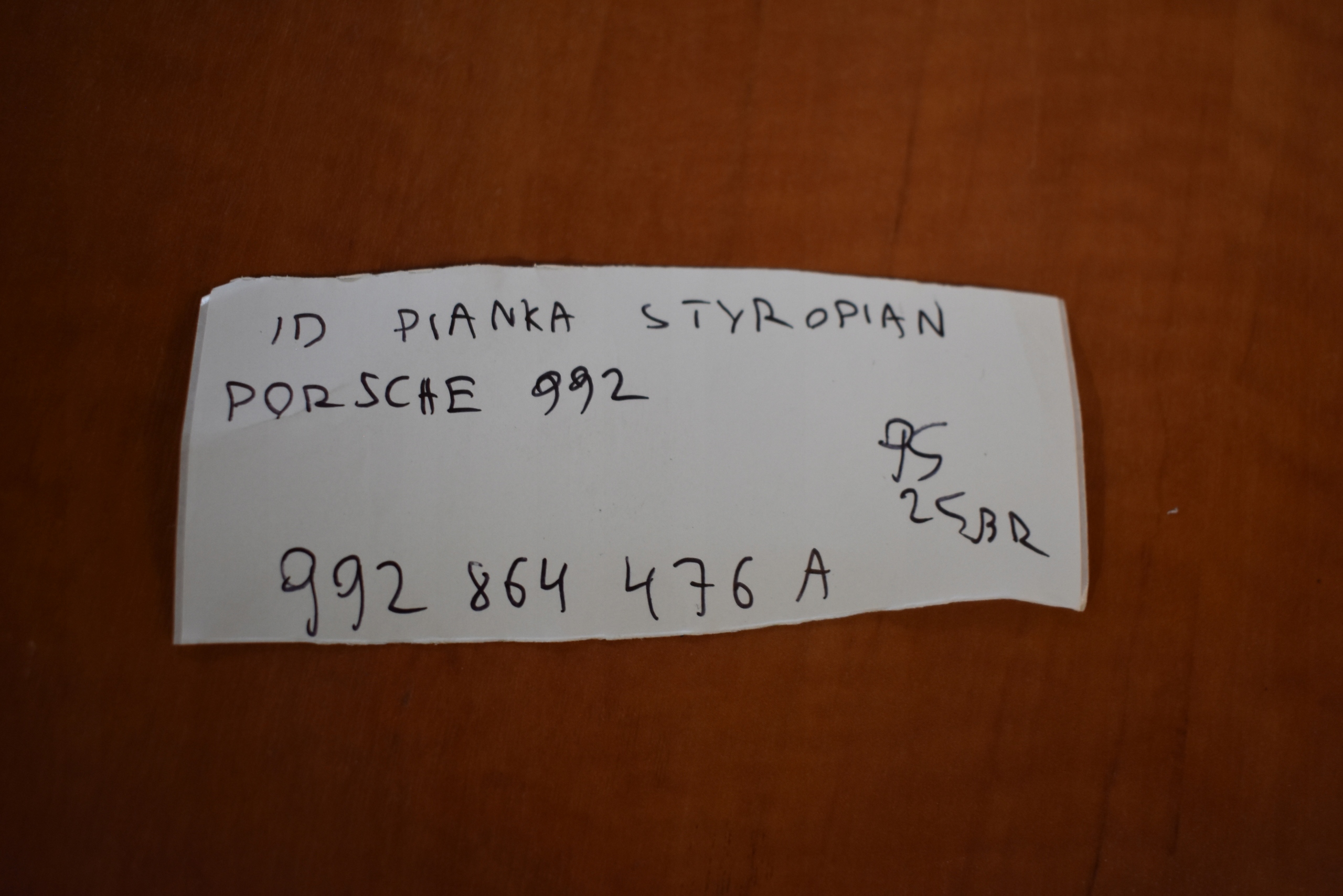 IDEALNA PIANKA polystirene PORSCHE 992 1