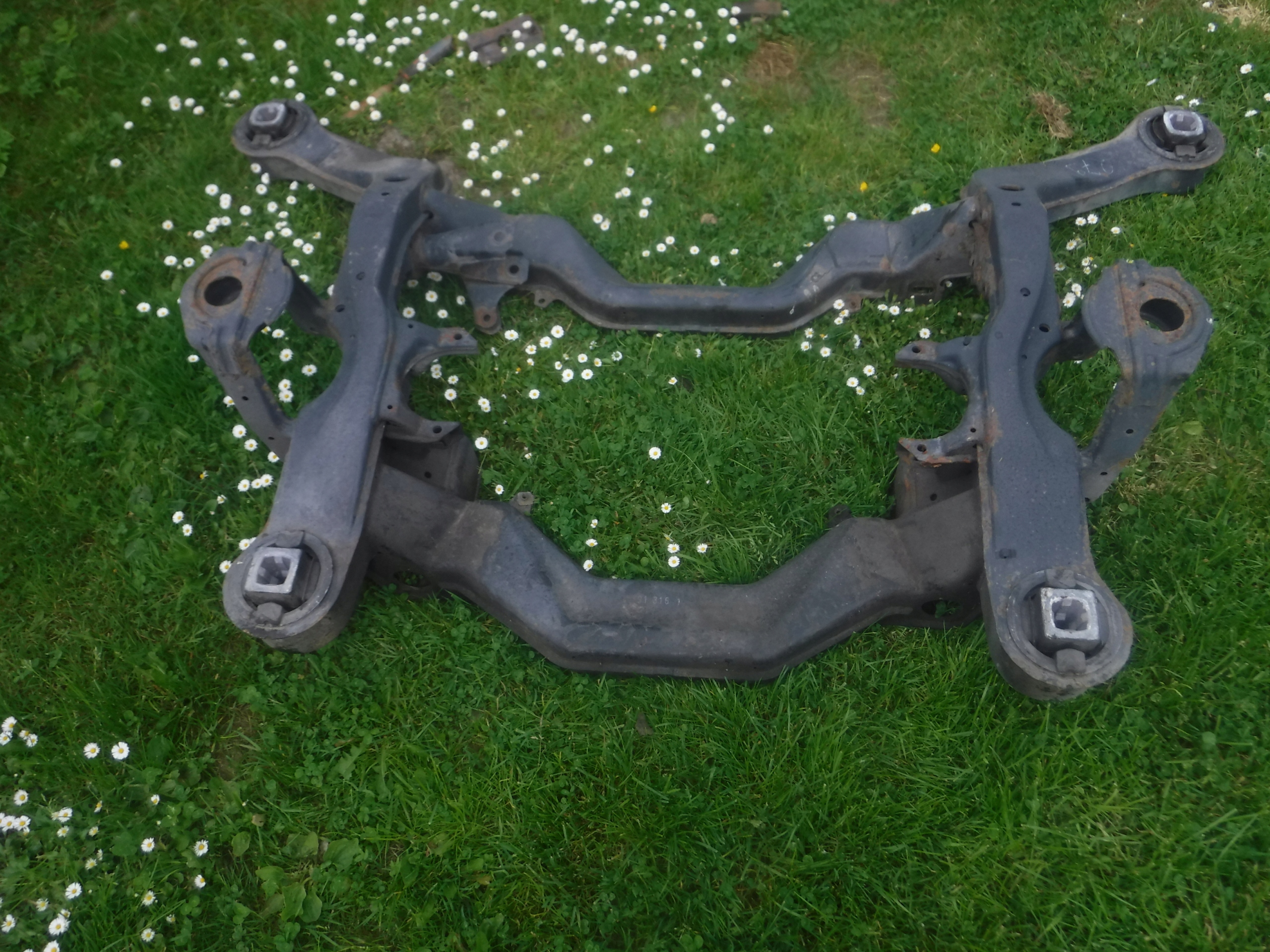 axle beam front 5,0 MERCEDES W140 subframe sider