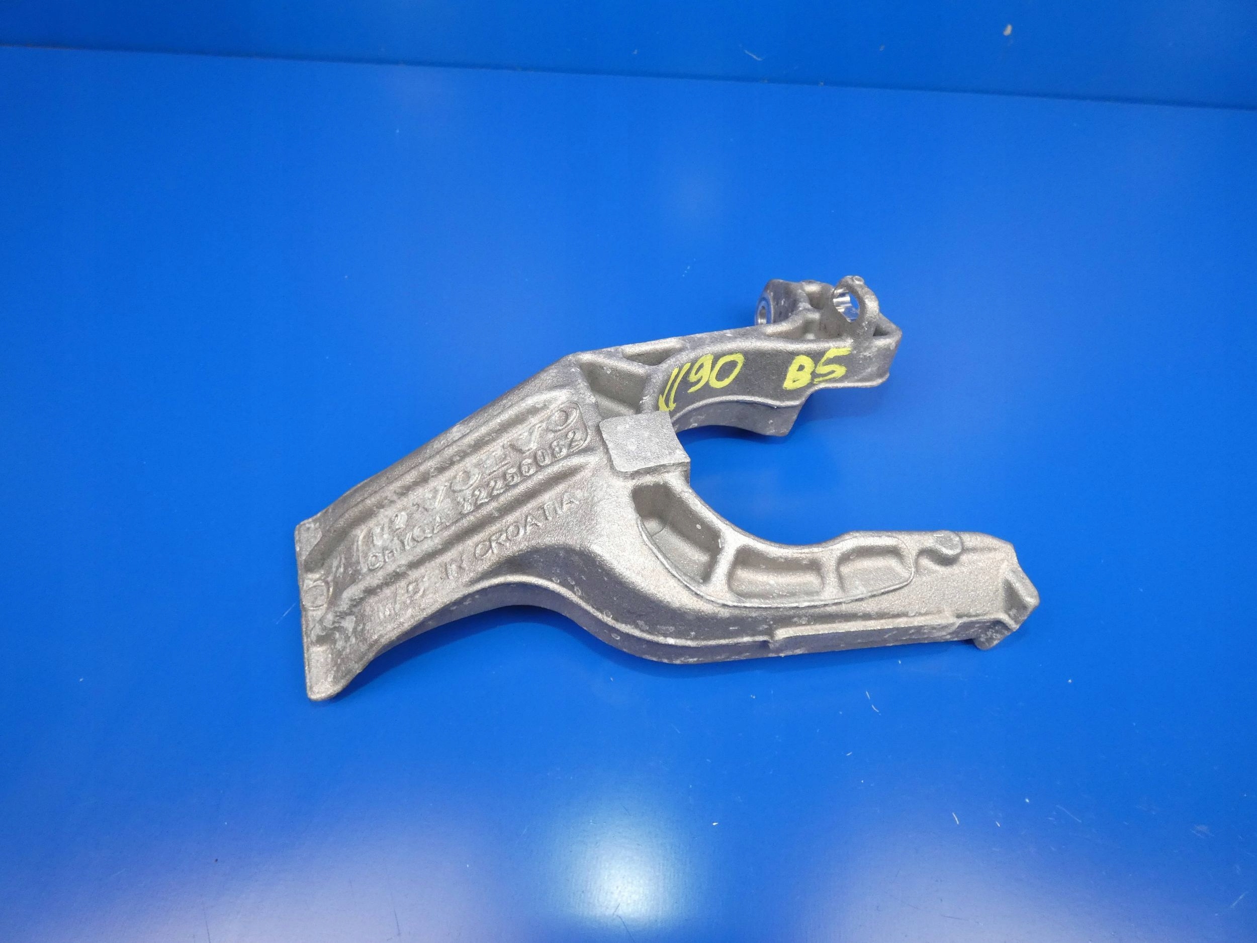 VOLVO XC90 II XC60 II V90 Support Support plaque POMPY Frein ABS