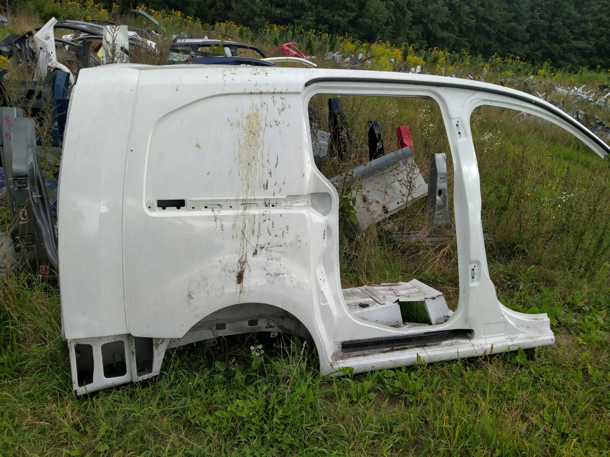 BERLINGO PARTNER III PRAWY BŁOTNIK BOK LONG