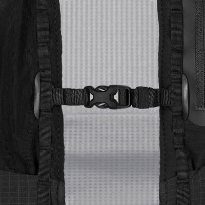 Kamizelka do biegania w terenie unisex Kiprun 5 l na softflaski Kolor czarny