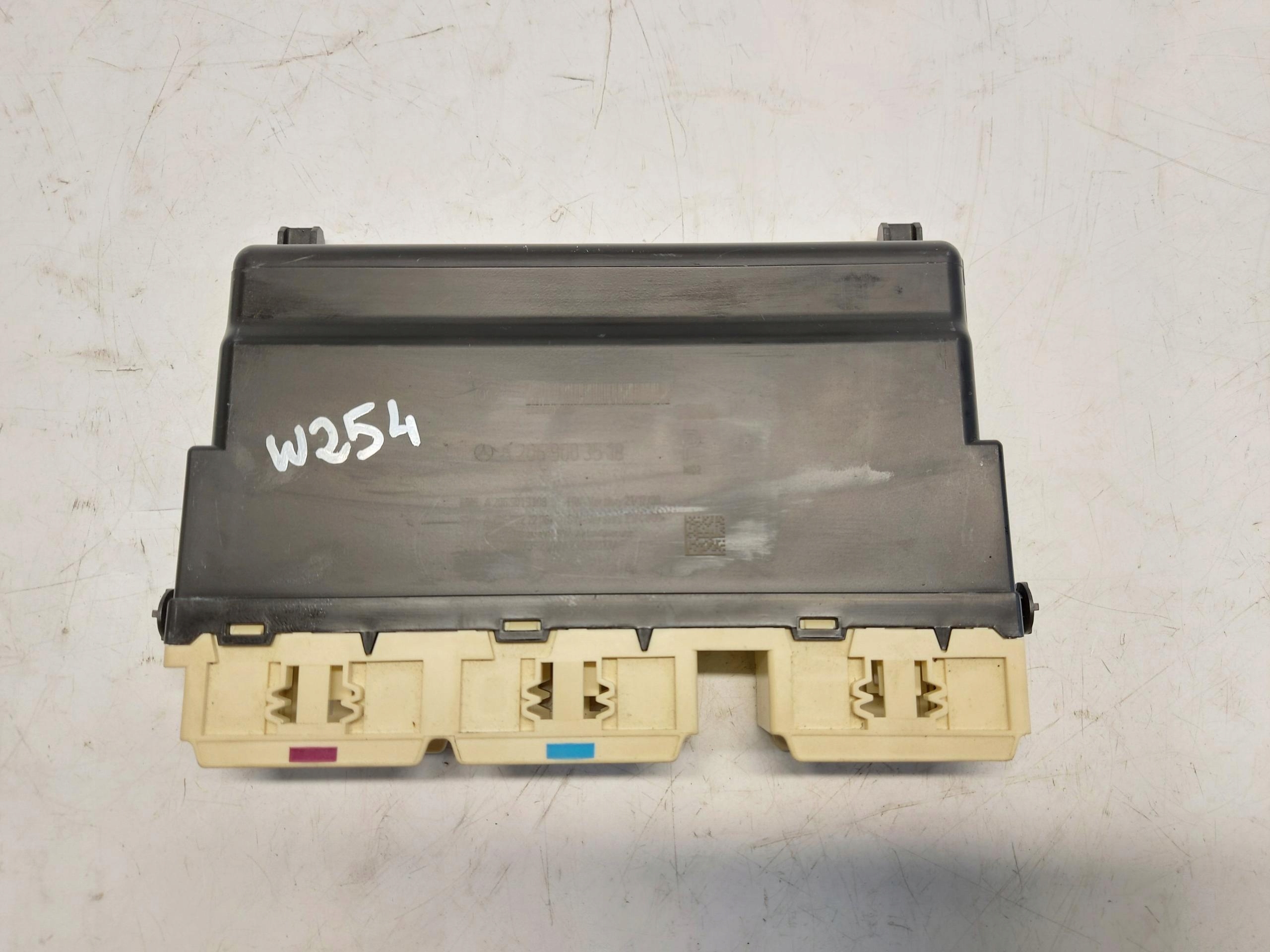 Mercedes W254 GLC 220d module control unit seat A2069003518