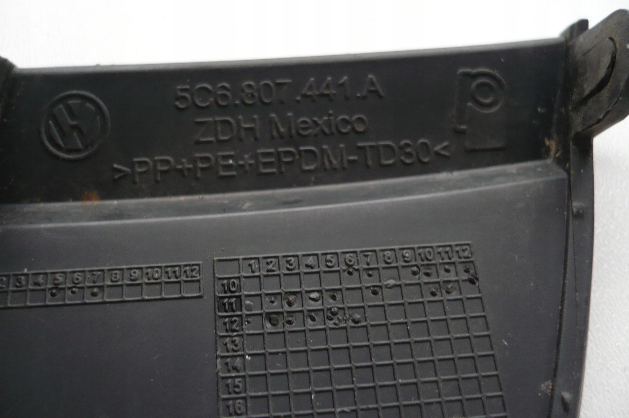 VW JETTA VI 2011-14 towing hook cap bumper rear part