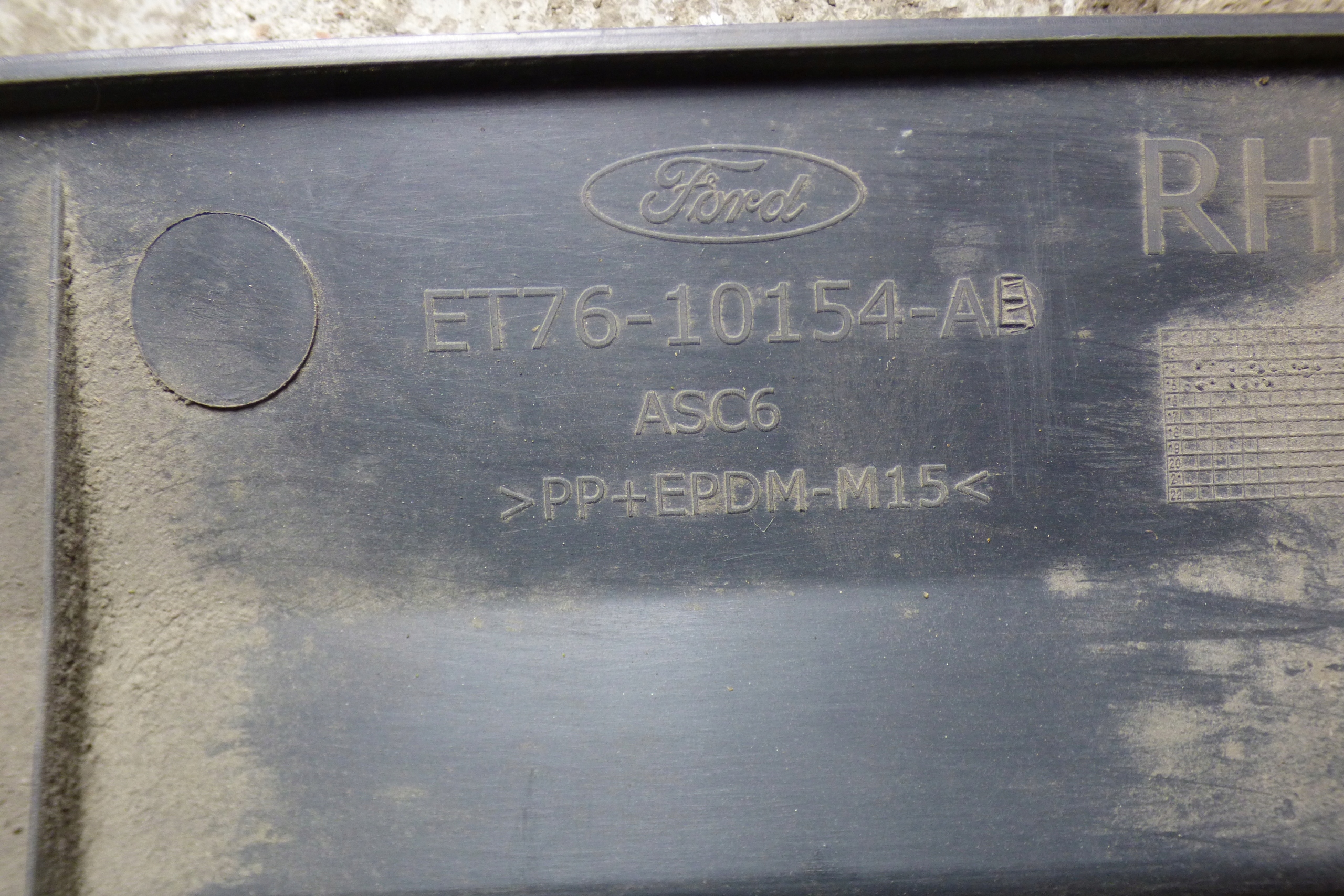 moulding threshold left right front ET76-10155AE ET76-10154-AE COURIER II MK2