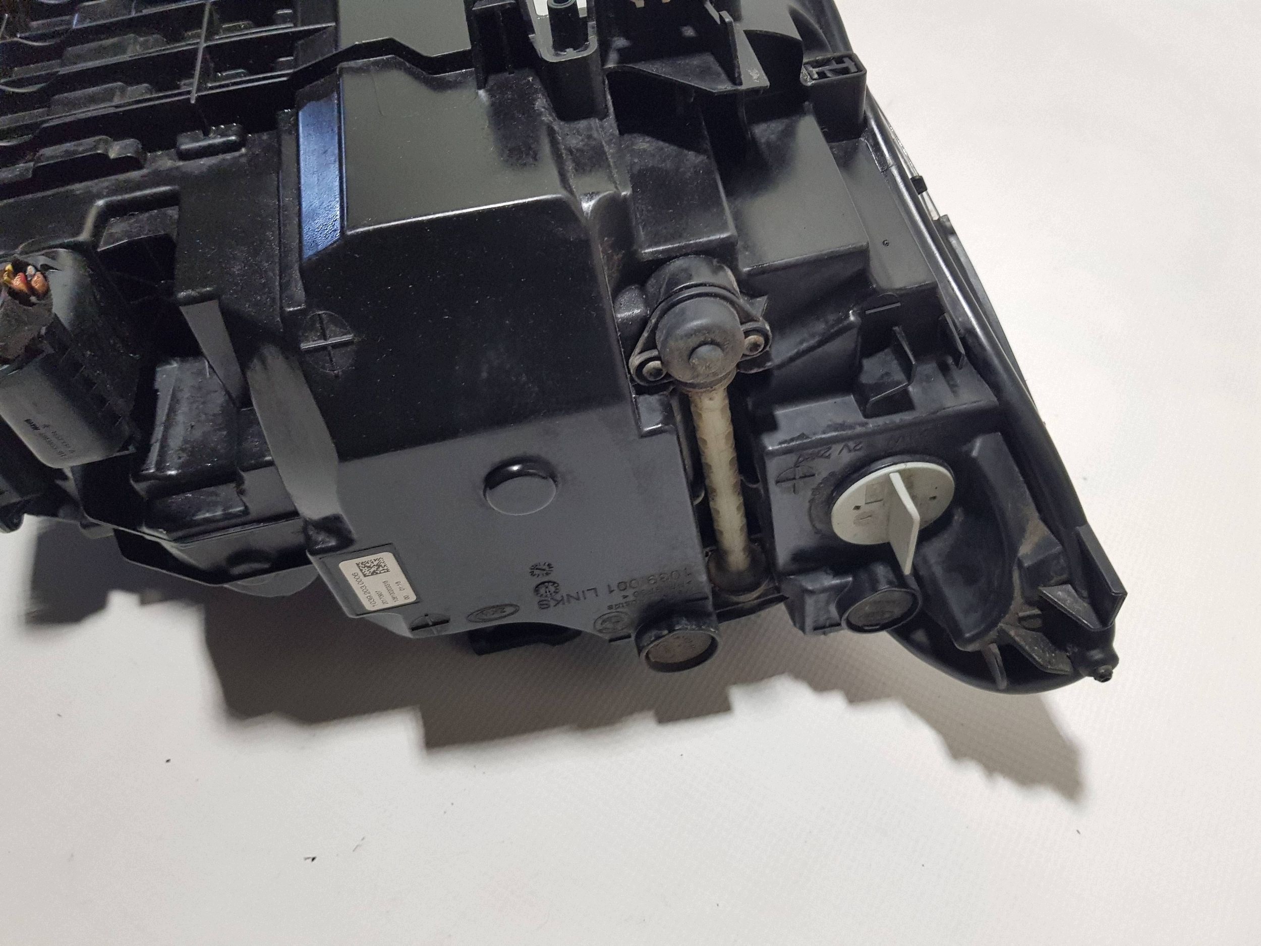 BMW 5 G30 G31 G38 light left front FULL LED 7439201 UK
