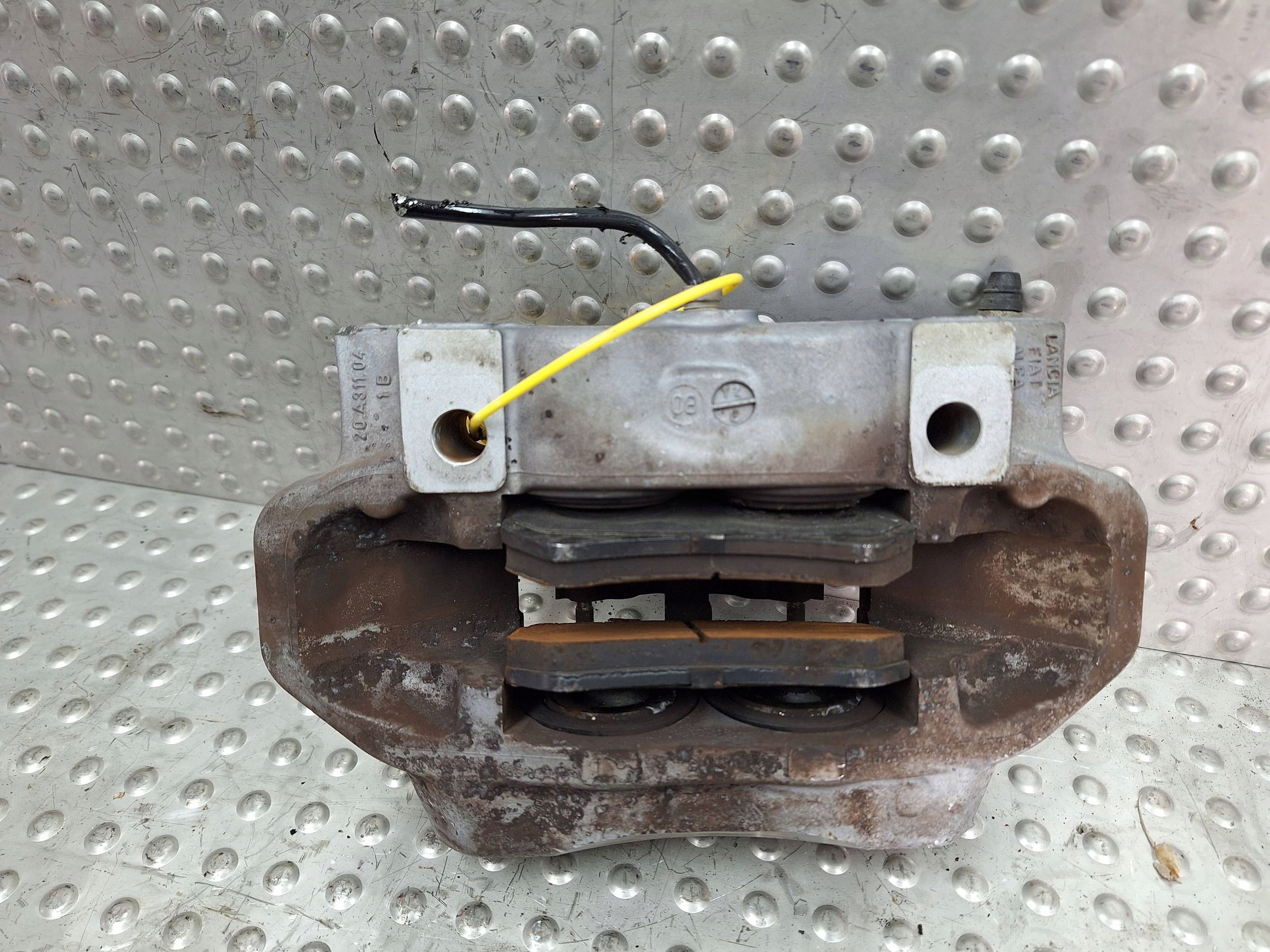 caliper brake right front ALFA ROMEO 159 1.9 JTD BREMBO 20A31104