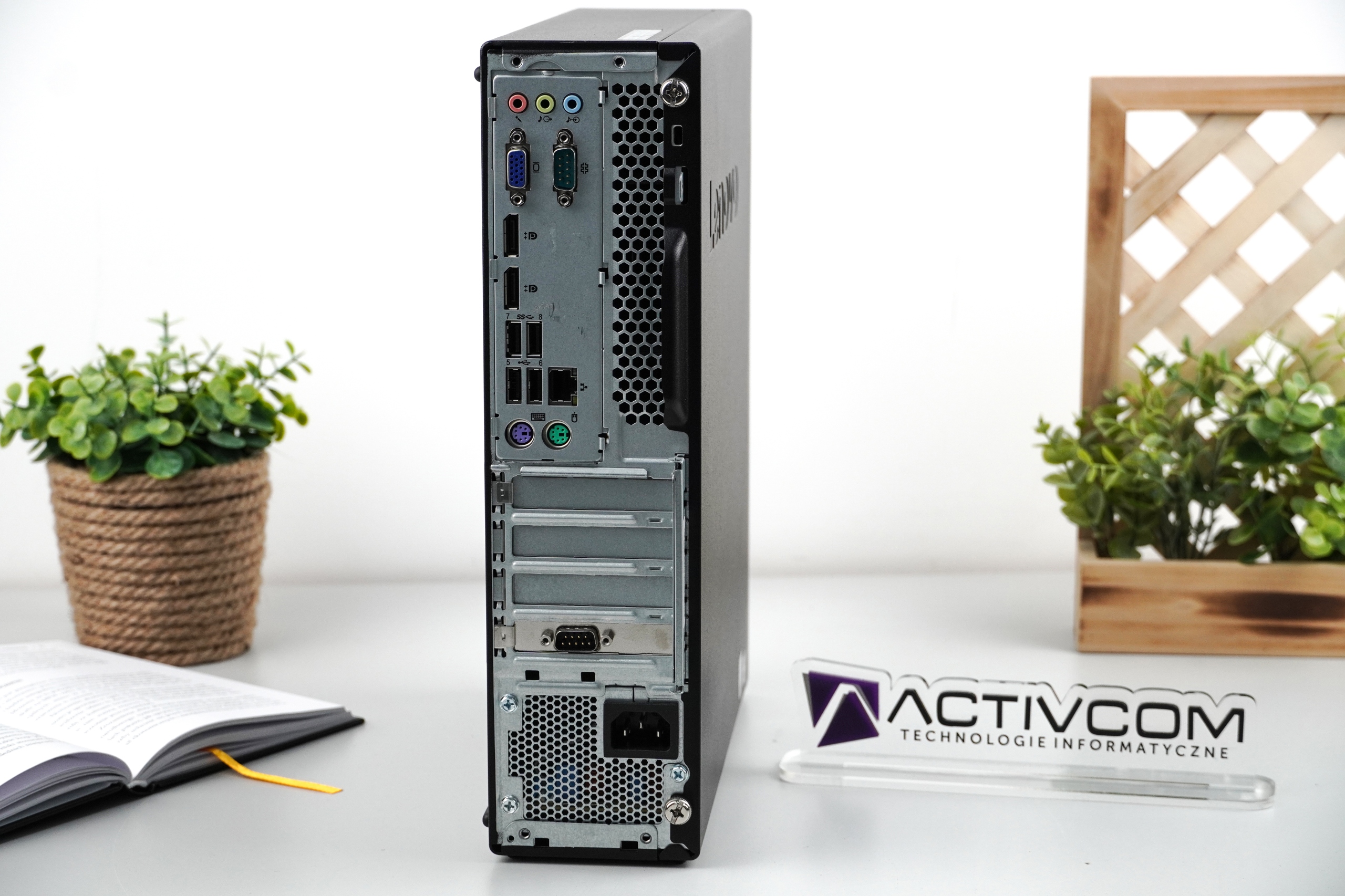 Zestaw PC Lenovo M725s RYZEN 3 PRO 16/256GB SSD W10 +monitor 24" System operacyjny Windows 10 Professional