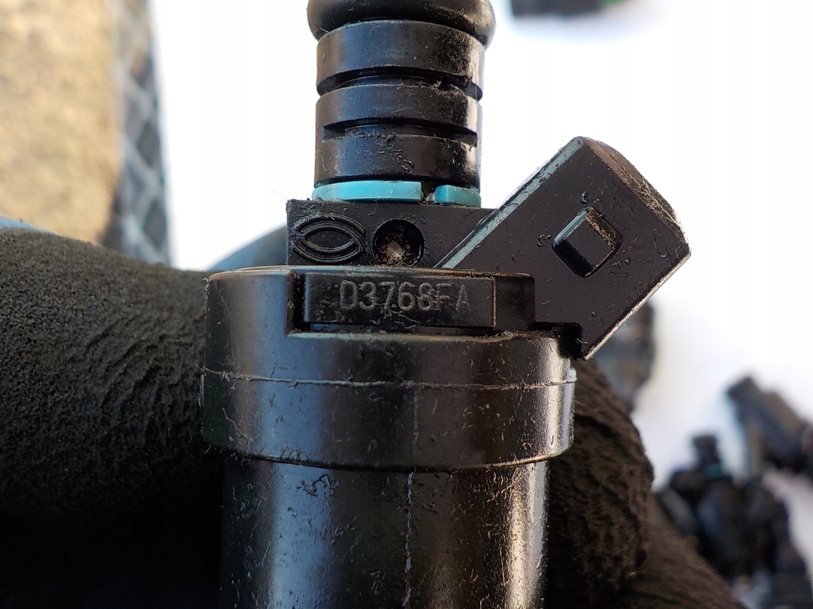 BMW 3 (E46) 1.9 B injector 1247931 03768FA