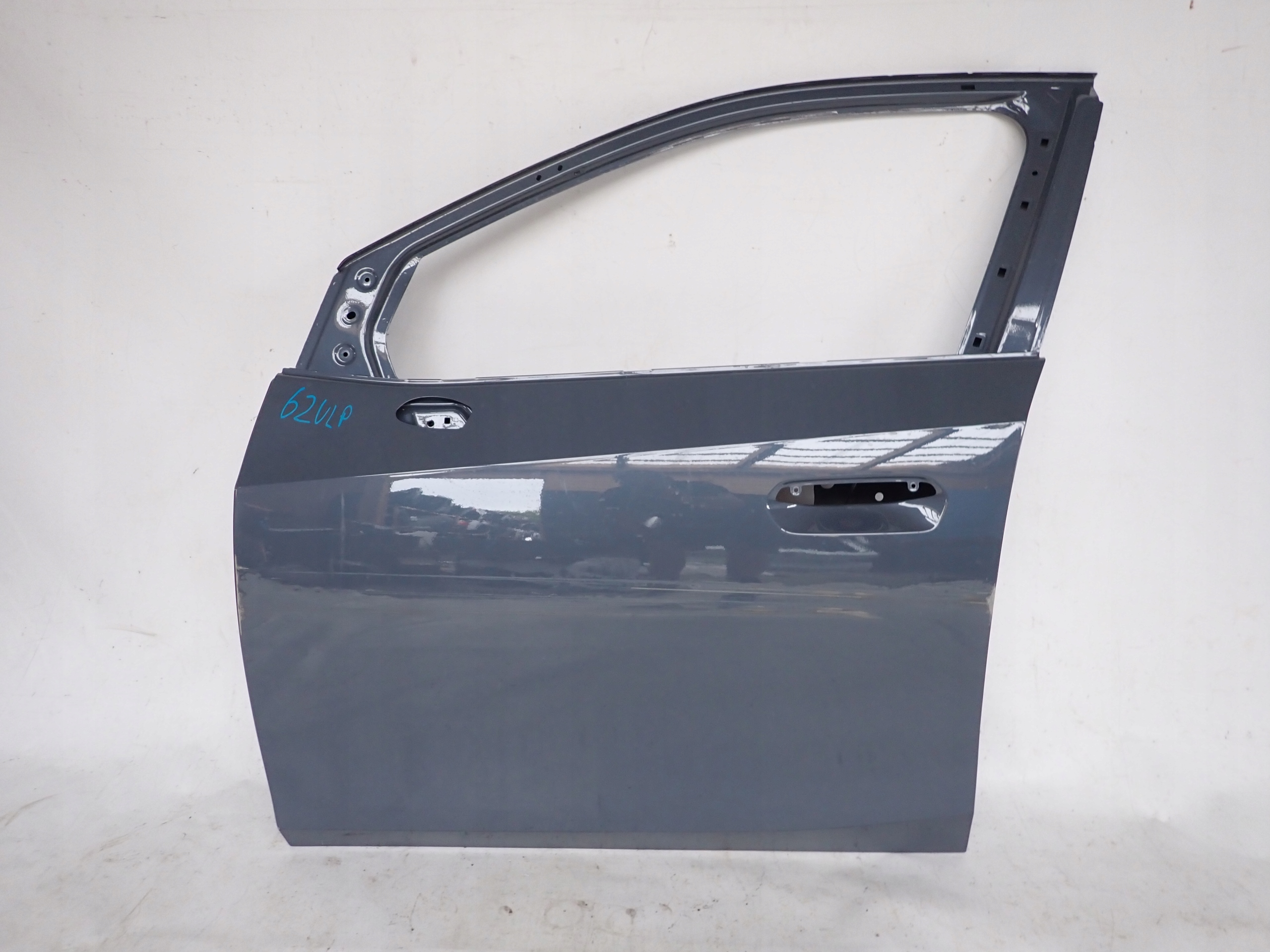 BMW 2 U06 ACTIVE TOURER II 21- door front front left